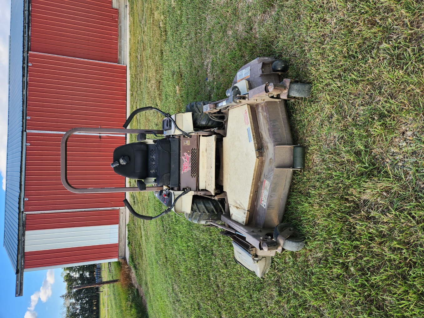 2017 Grasshopper 725KT Mower/Zero Turn