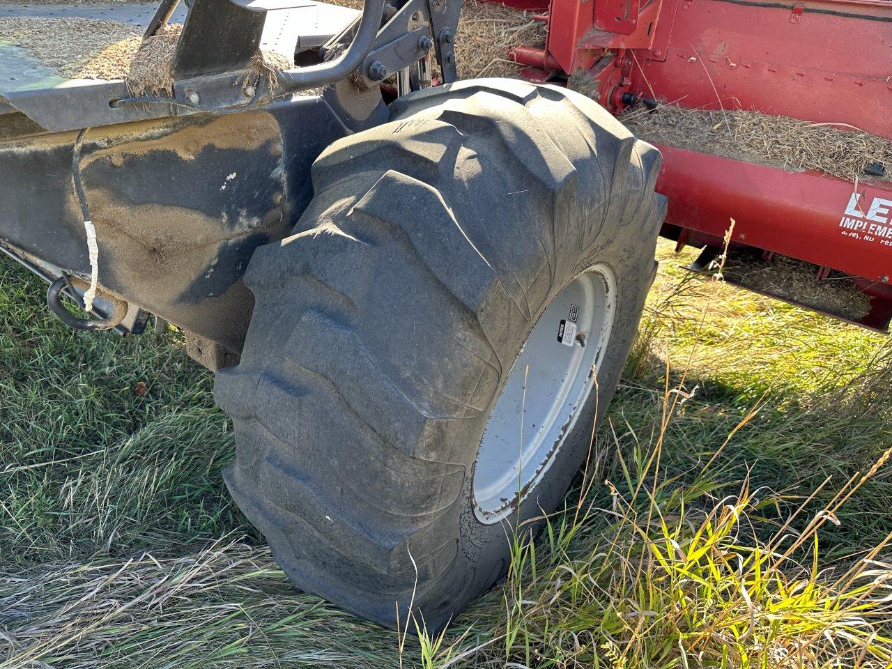 2000 Case IH 8860 Windrower