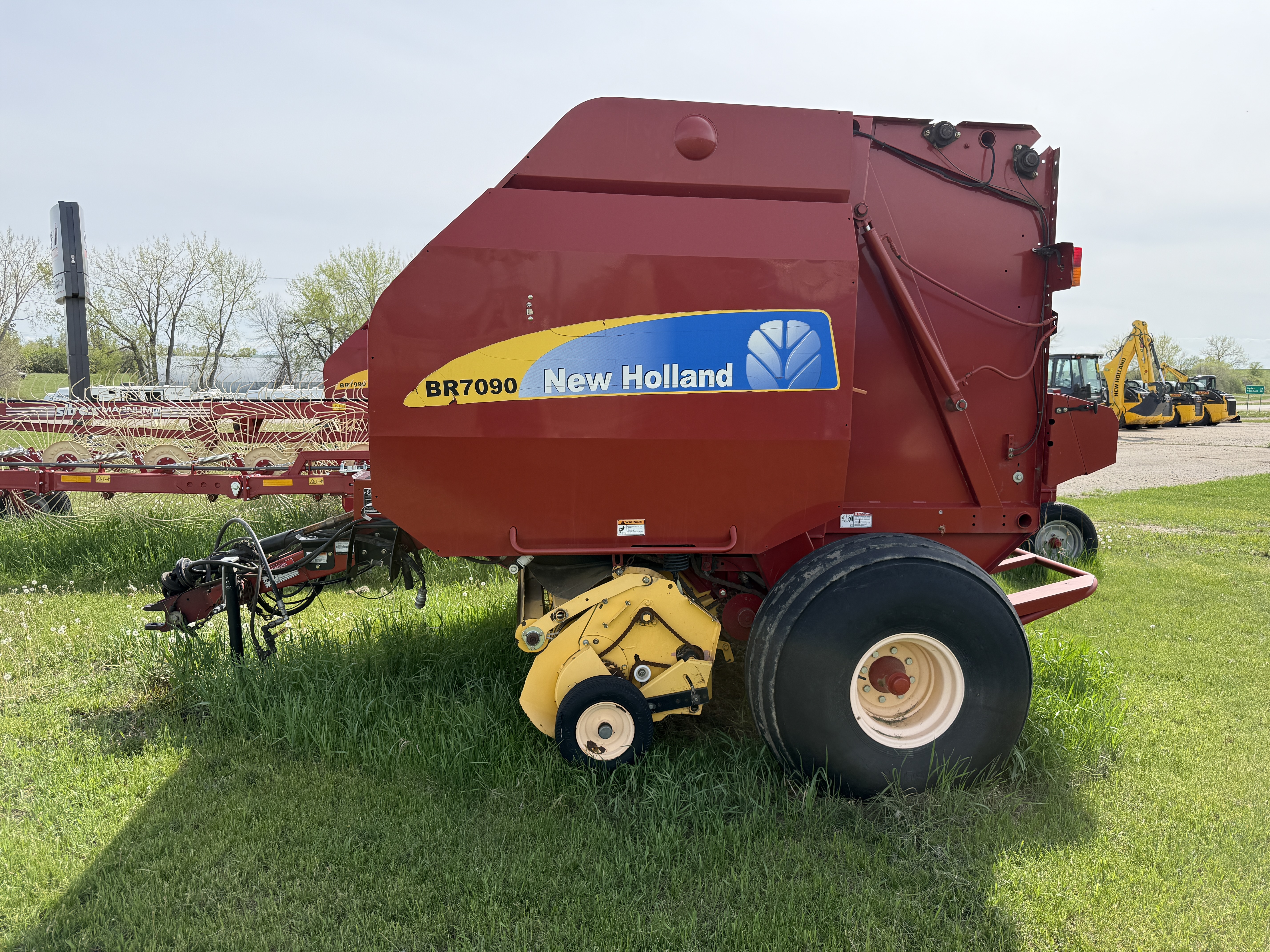 2011 New Holland BR7090 Baler/Round