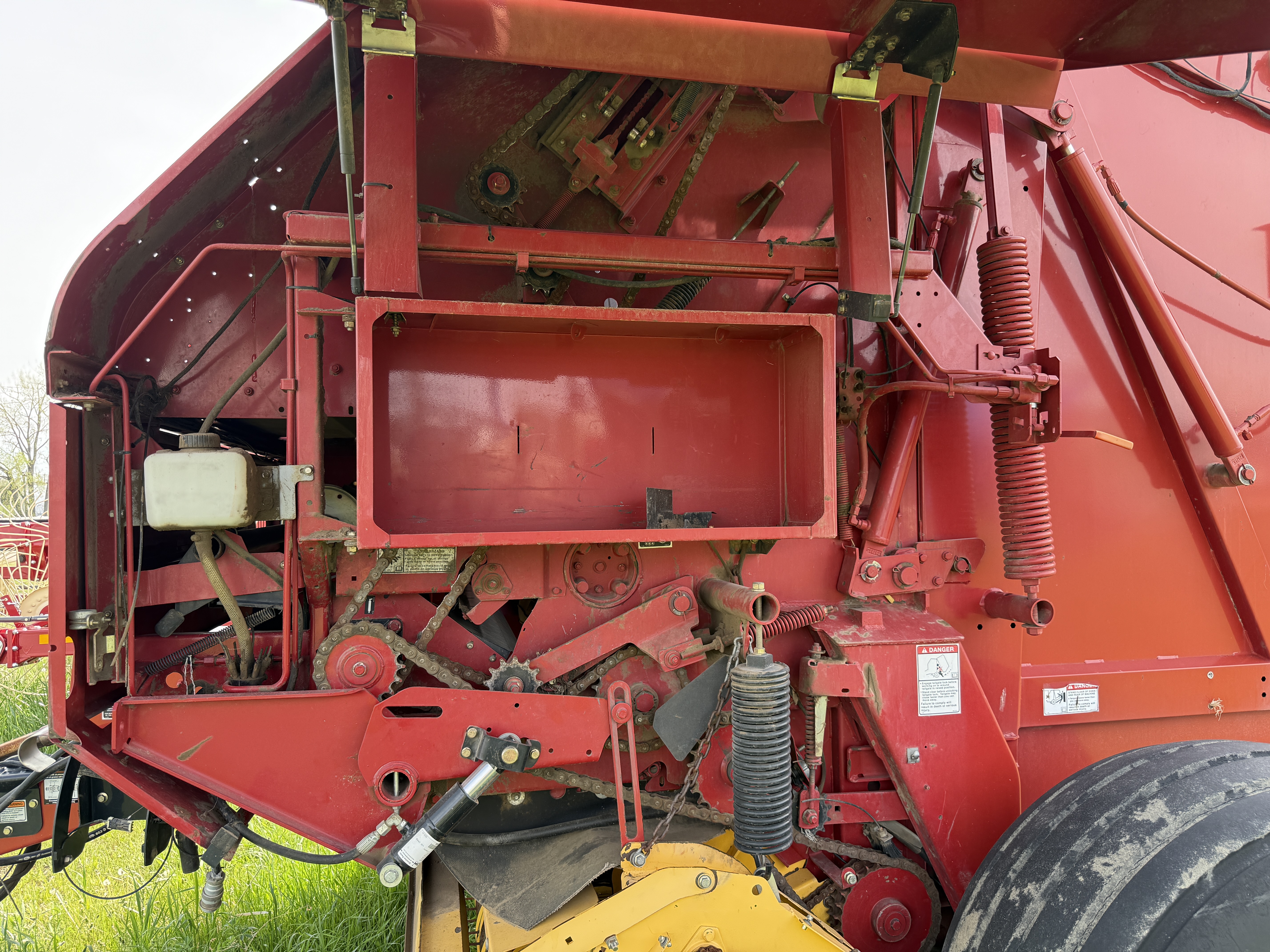 2011 New Holland BR7090 Baler/Round