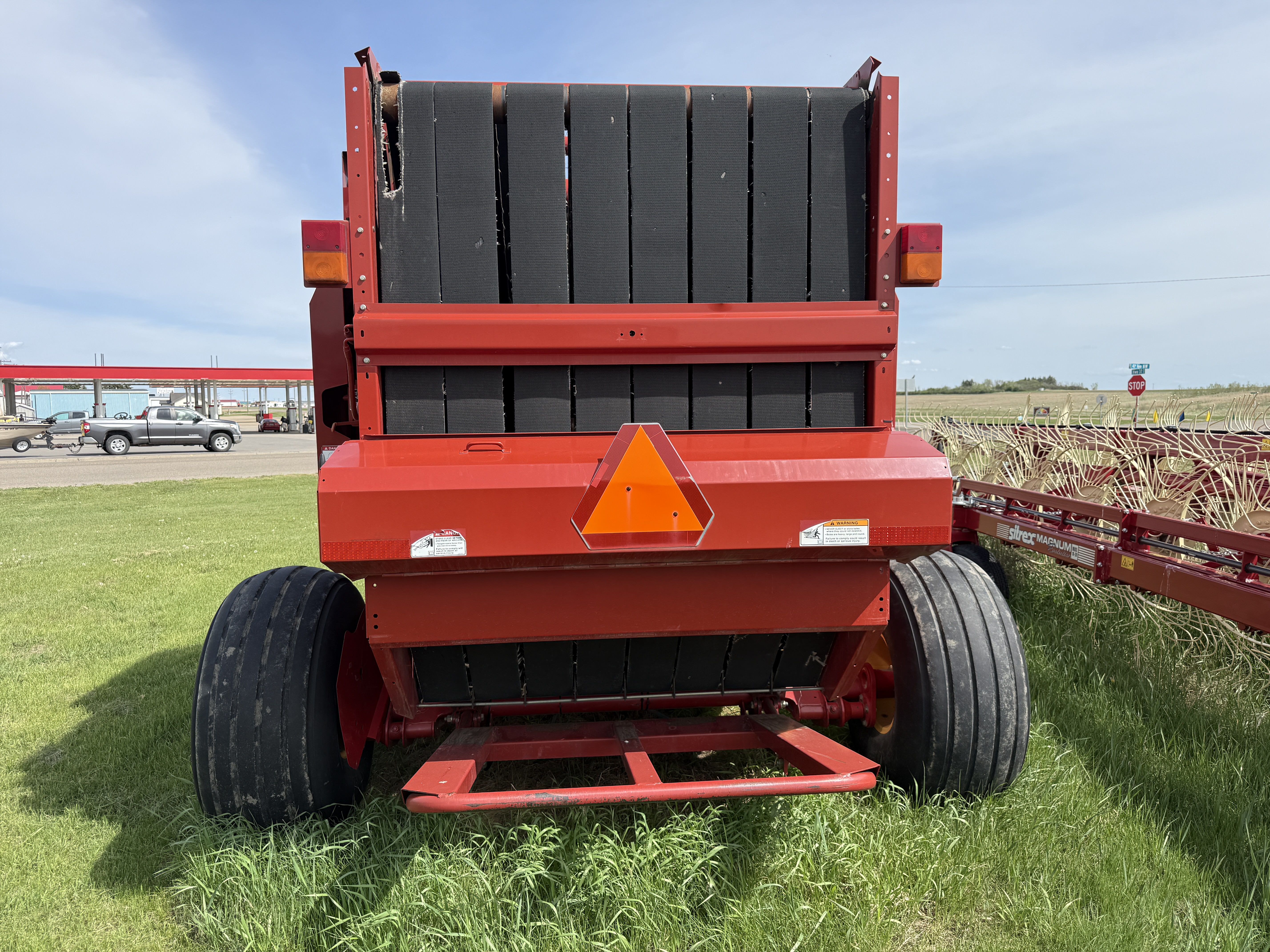 2011 New Holland BR7090 Baler/Round