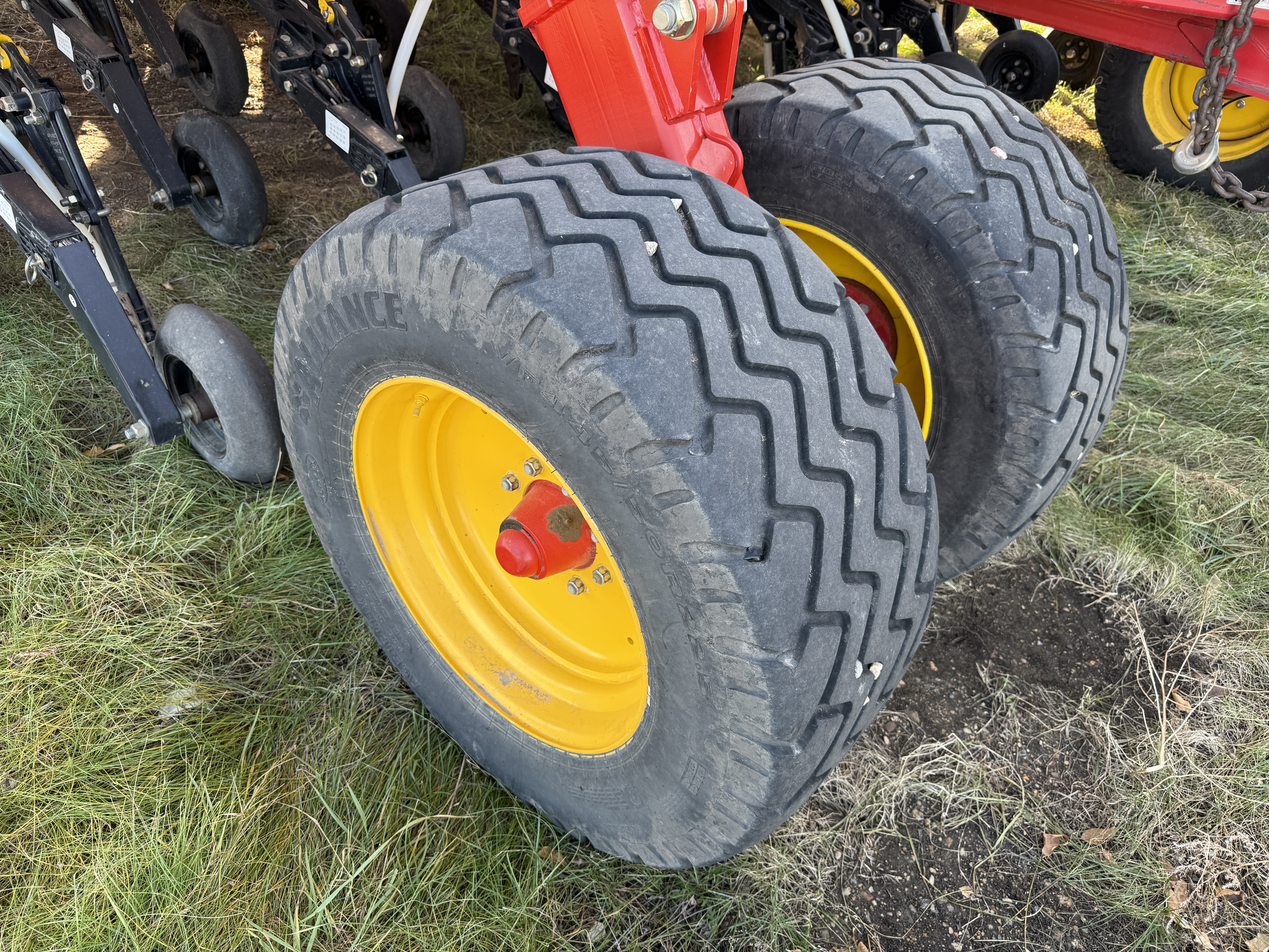 2015 Bourgault 3320 Air Drill