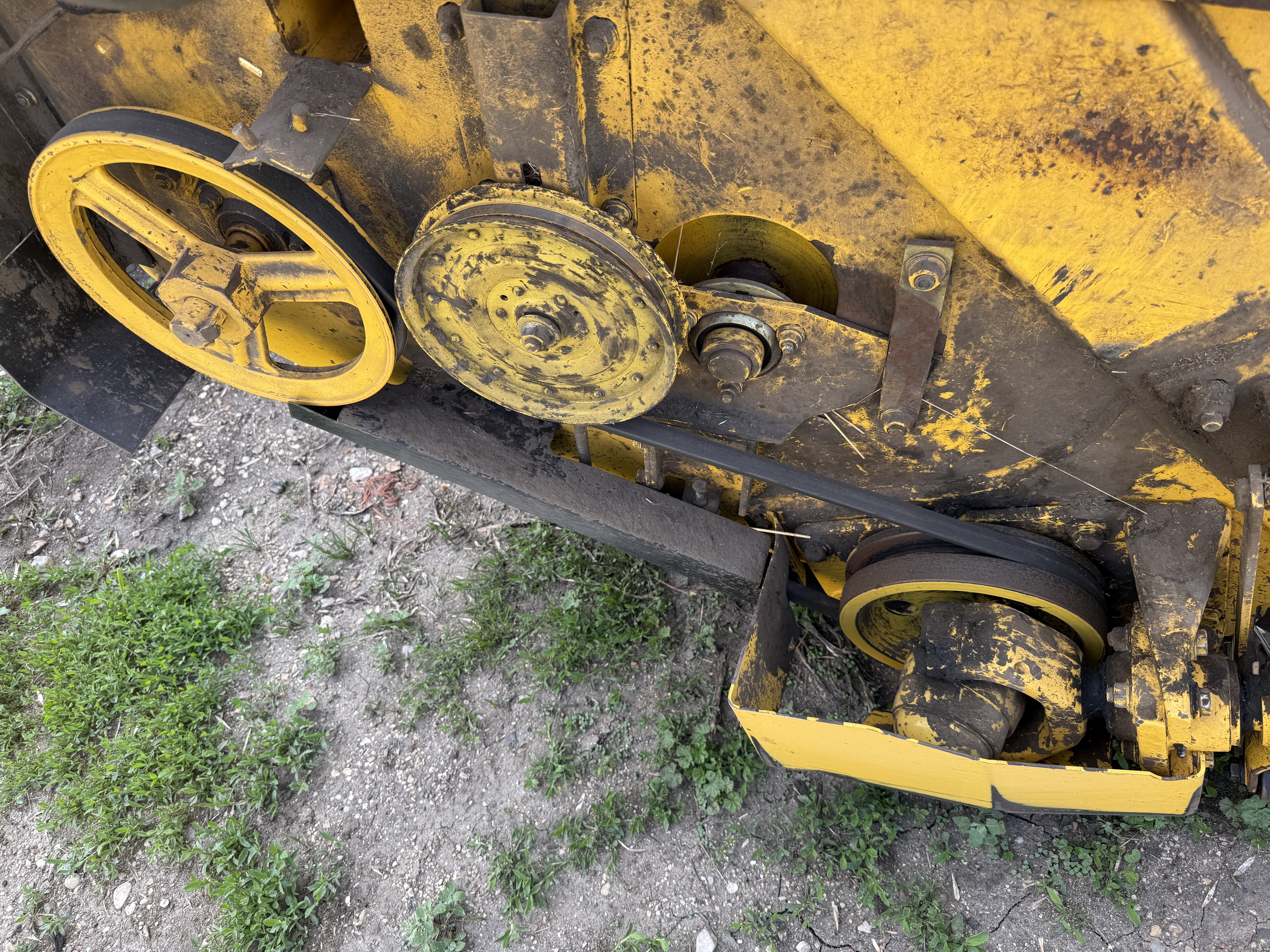 2011 New Holland HS16 Header Hay