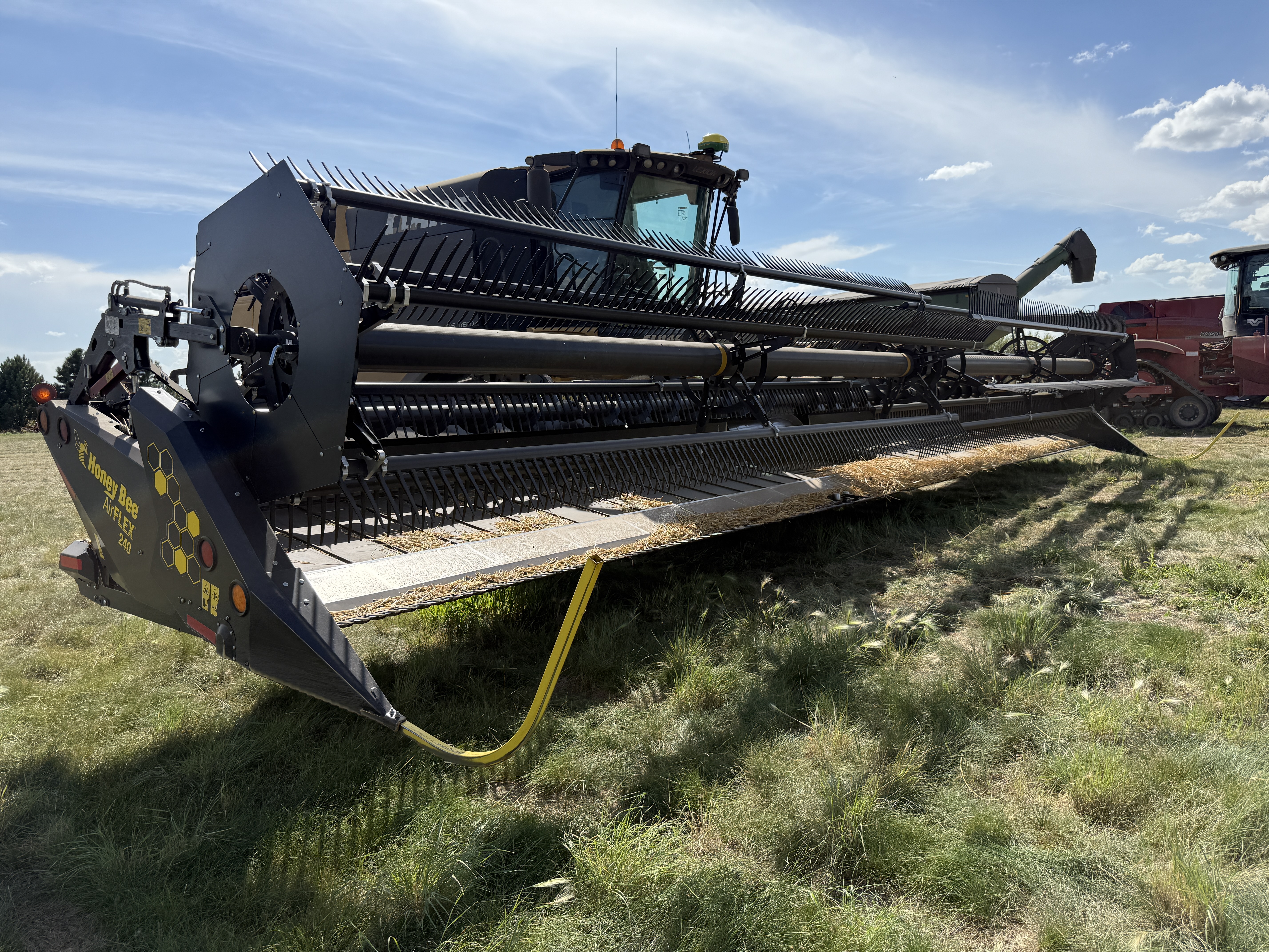 2023 Honey Bee AF240 Header Draper