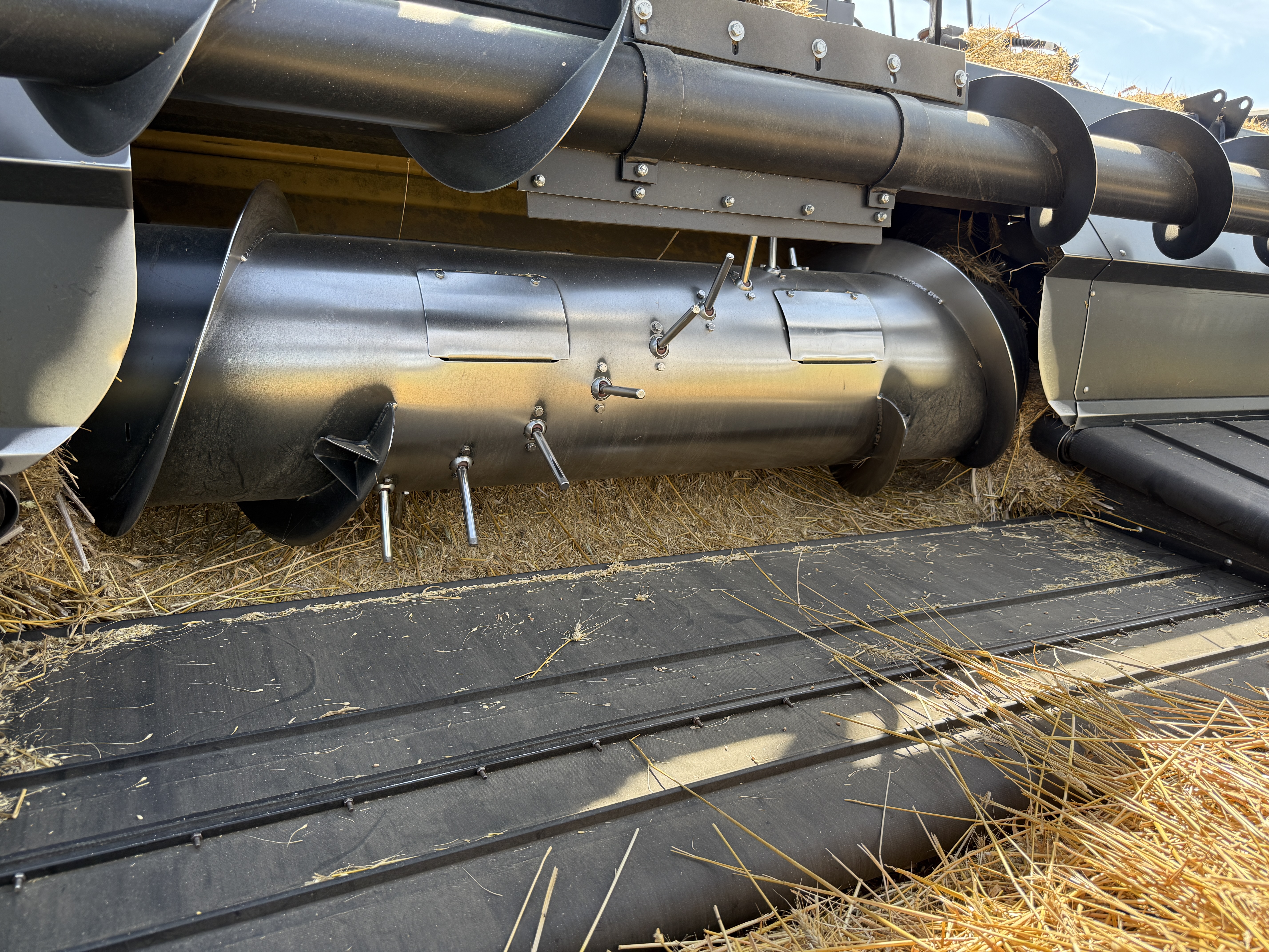 2023 Honey Bee AF240 Header Draper