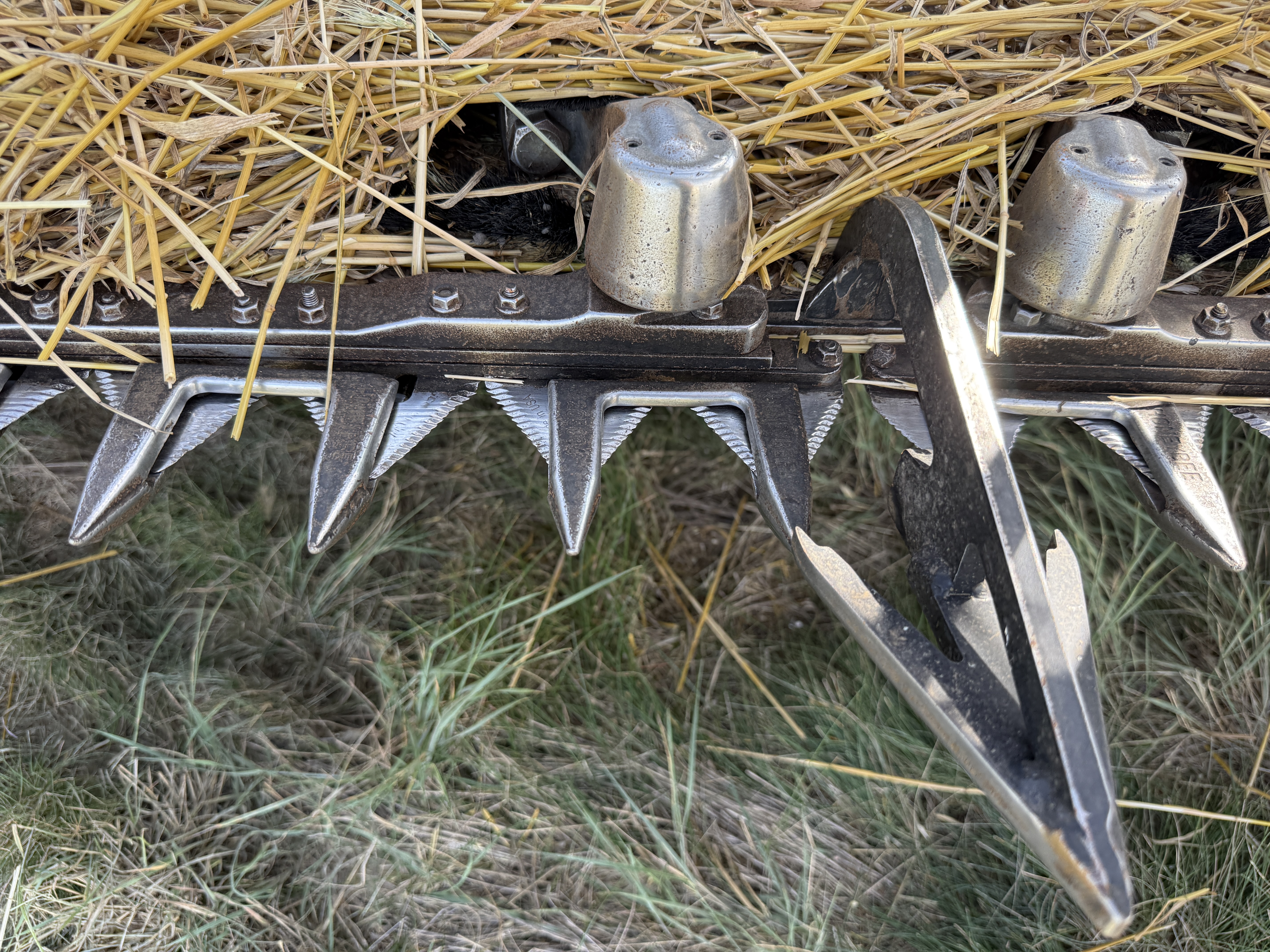 2023 Honey Bee AF240 Header Draper