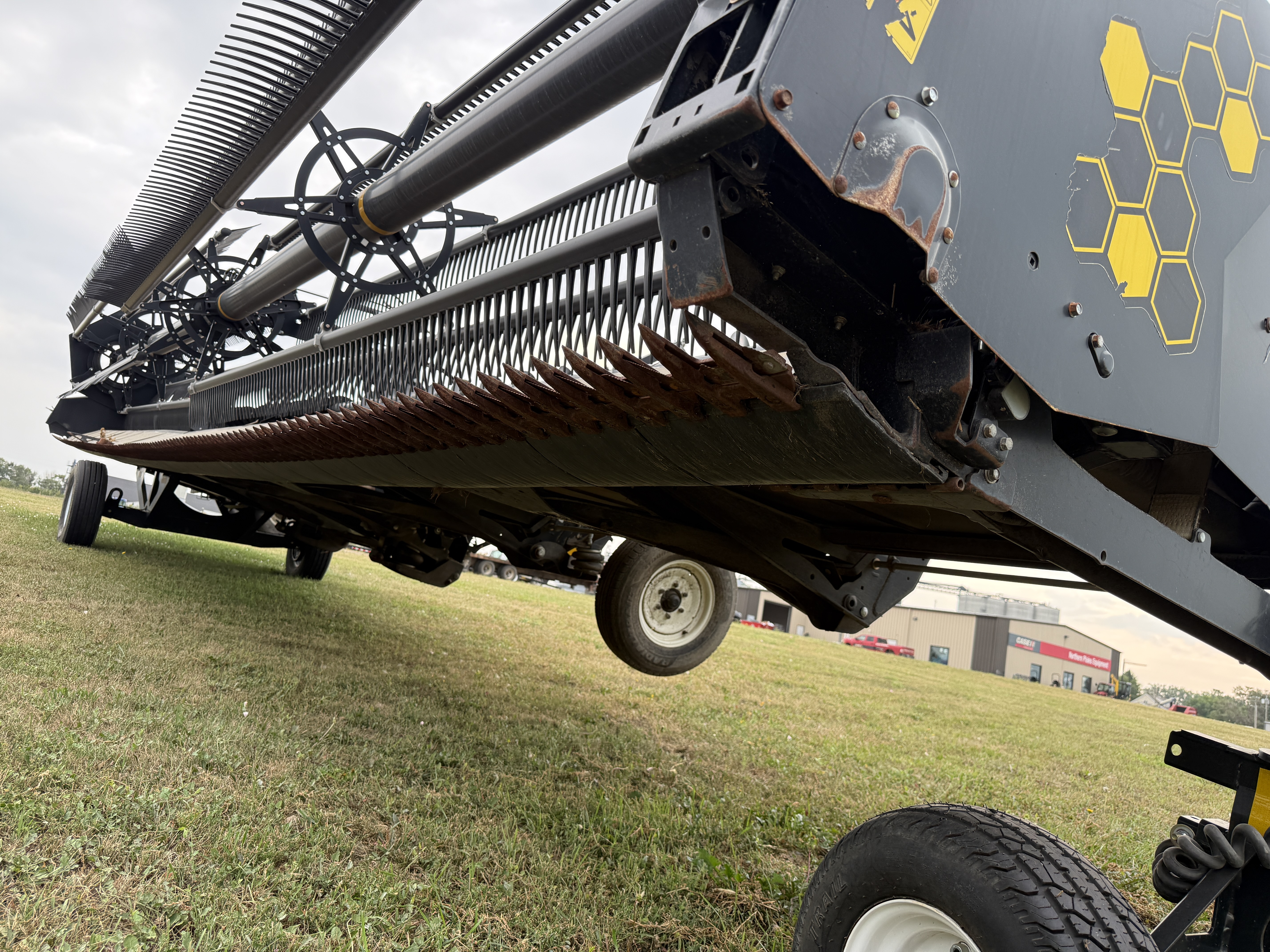 2023 Honey Bee AF240 Header Draper