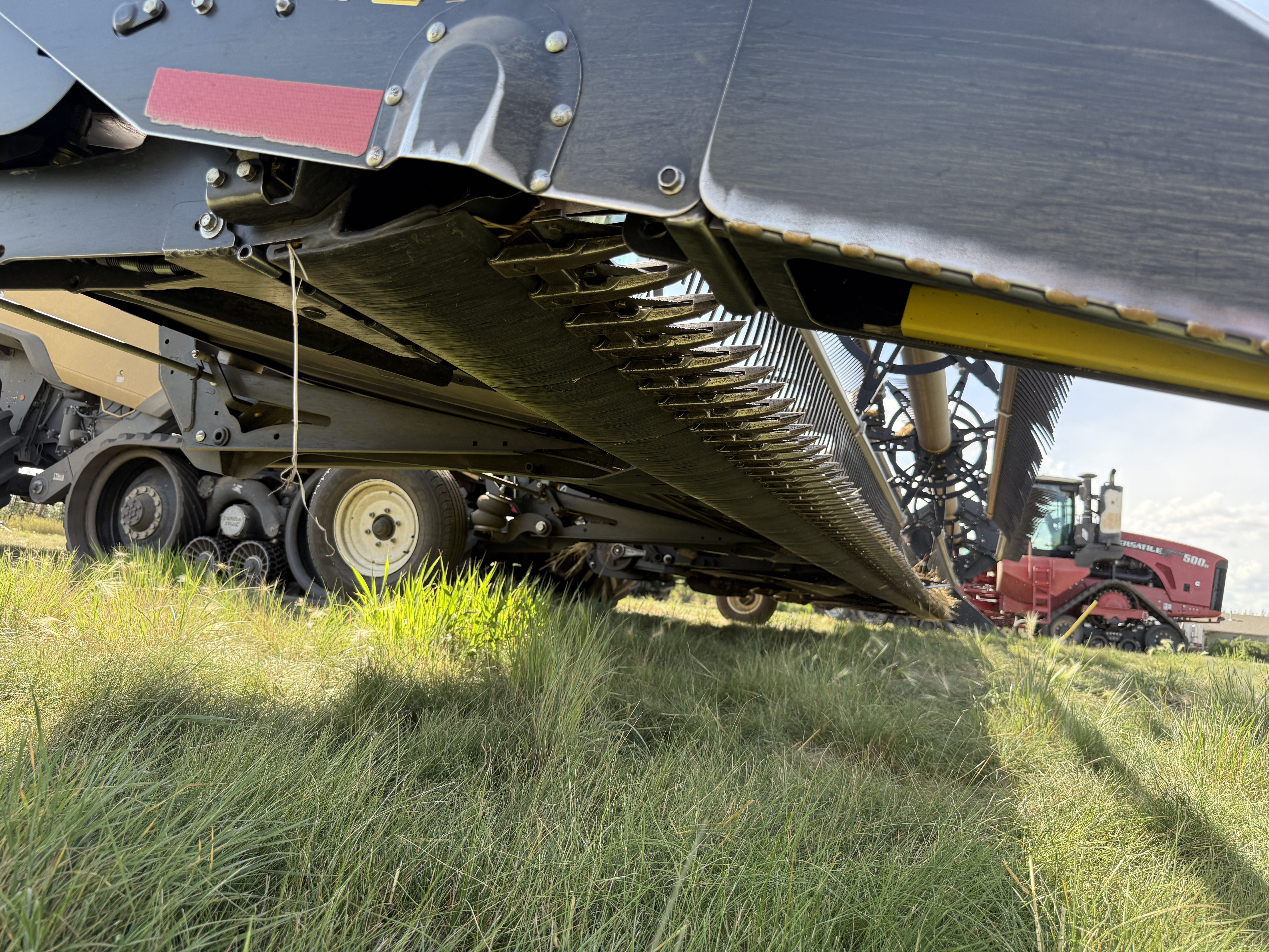 2023 Honey Bee AF240 Header Draper