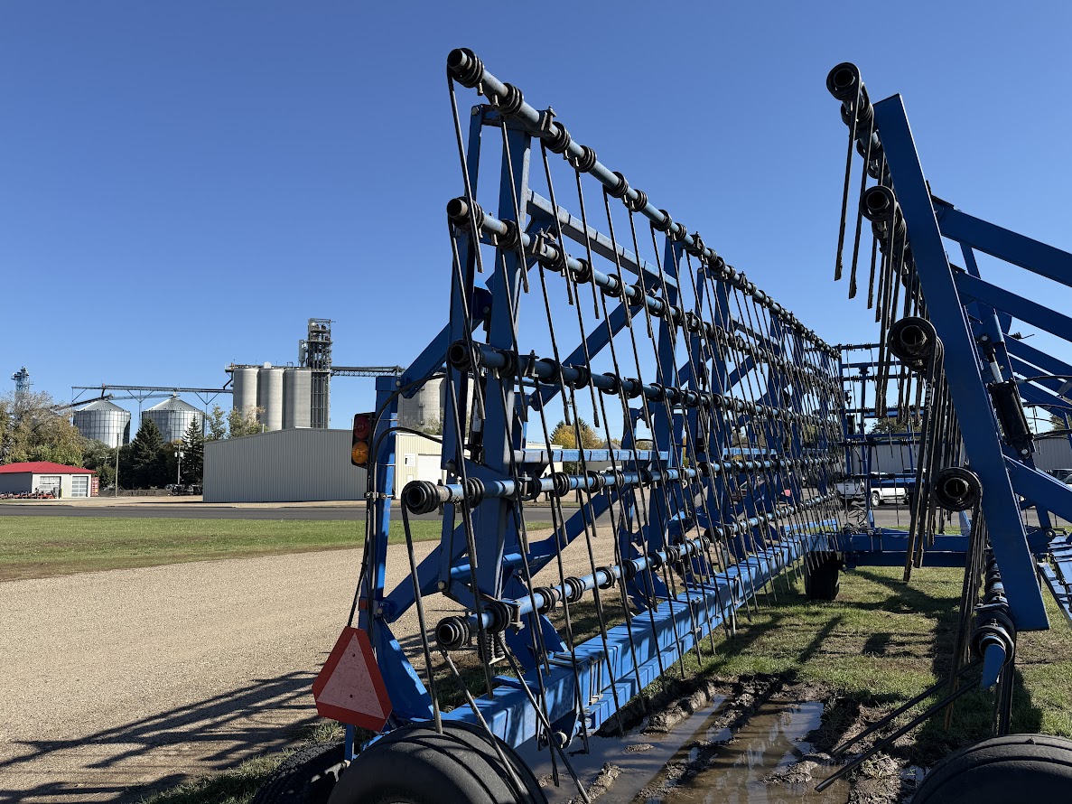 2013 Brandt 7000 Harrow