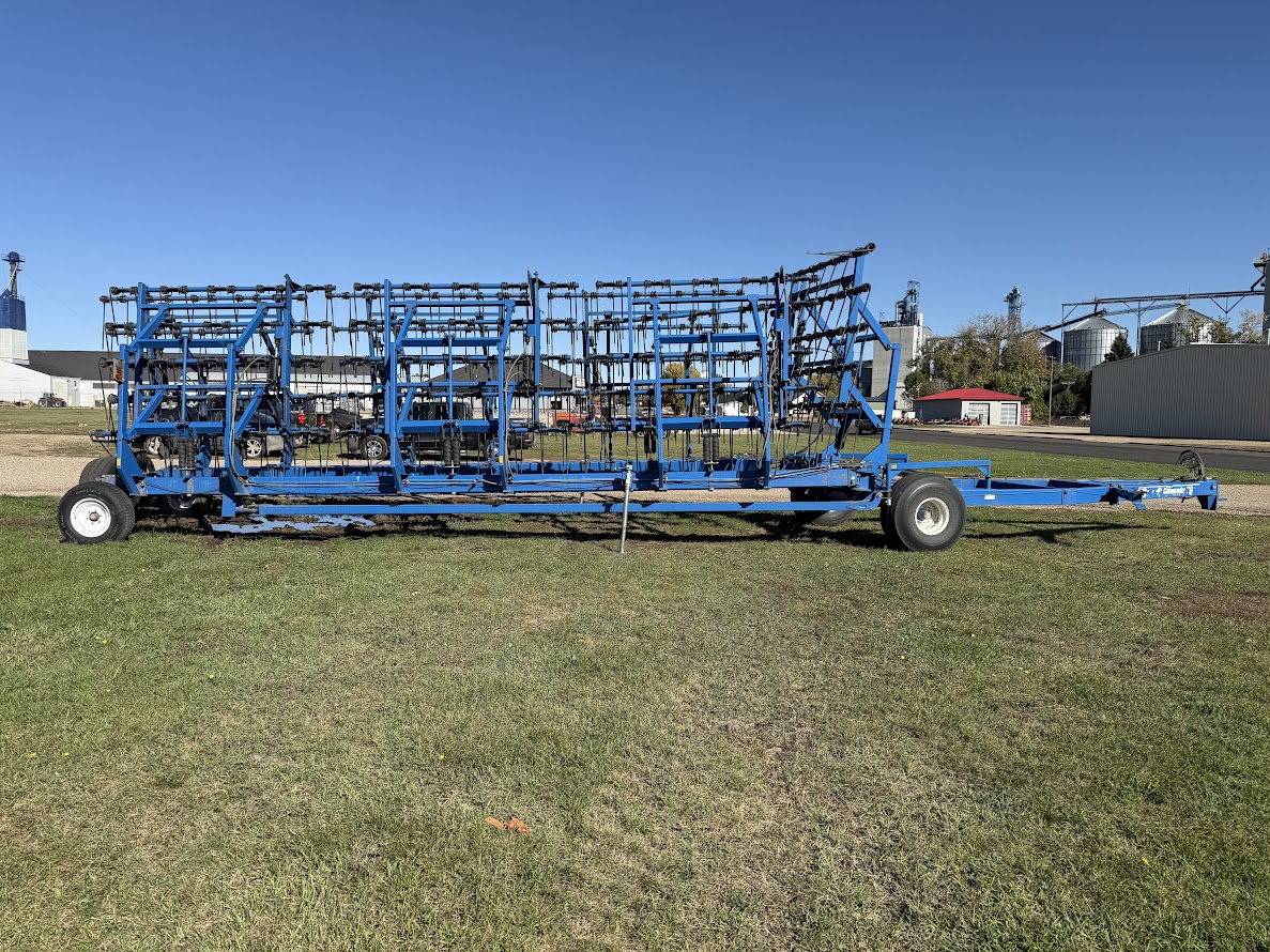 2013 Brandt 7000 Harrow