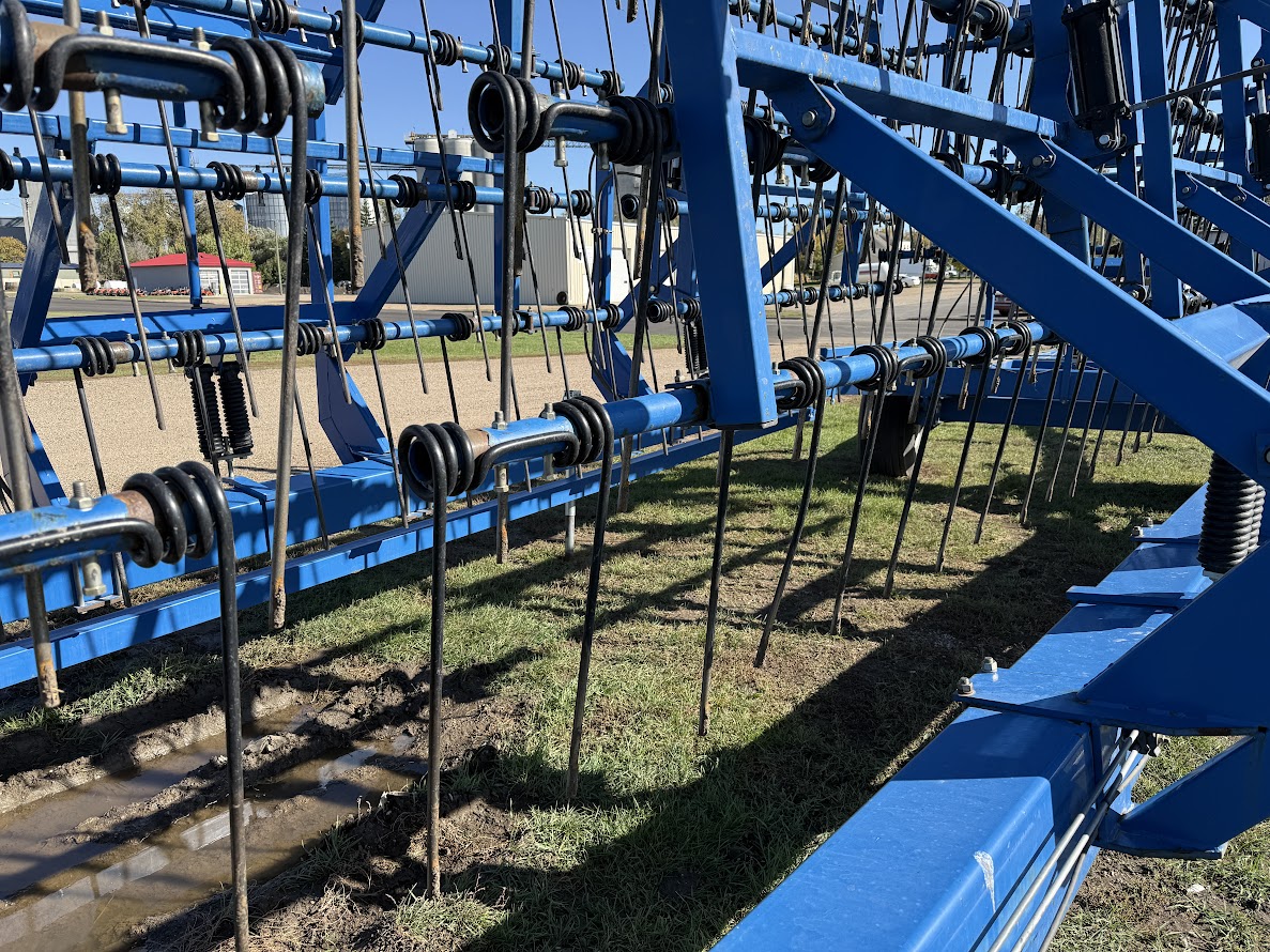 2013 Brandt 7000 Harrow