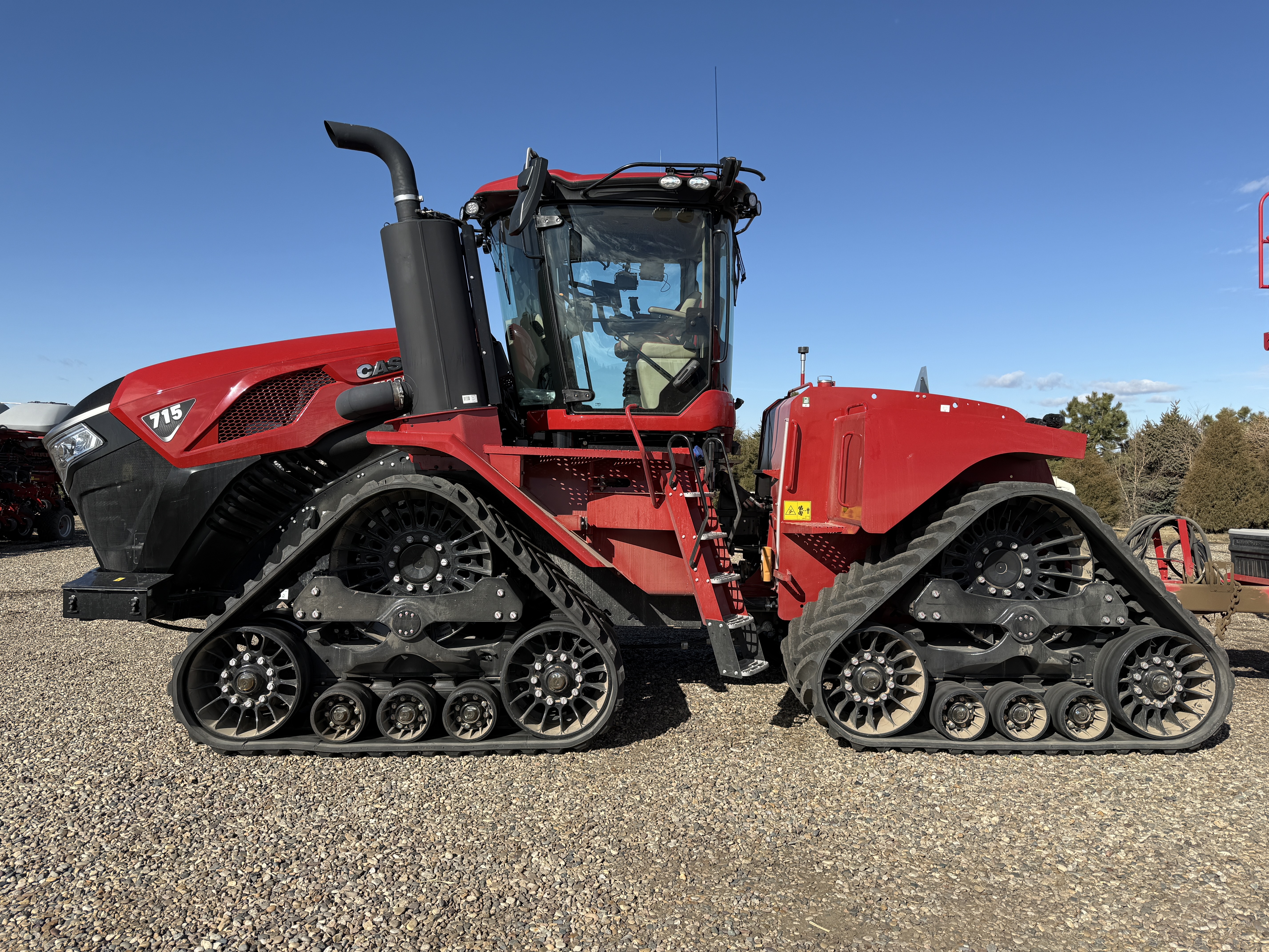 2025 Case IH Steiger 715 AFS Quad Tractor