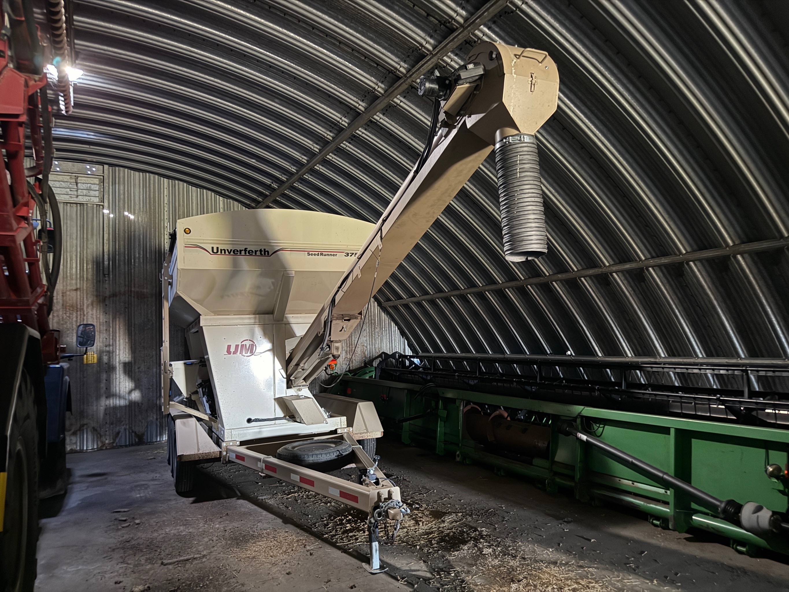 2018 Unverferth 3755XL Seed Tender