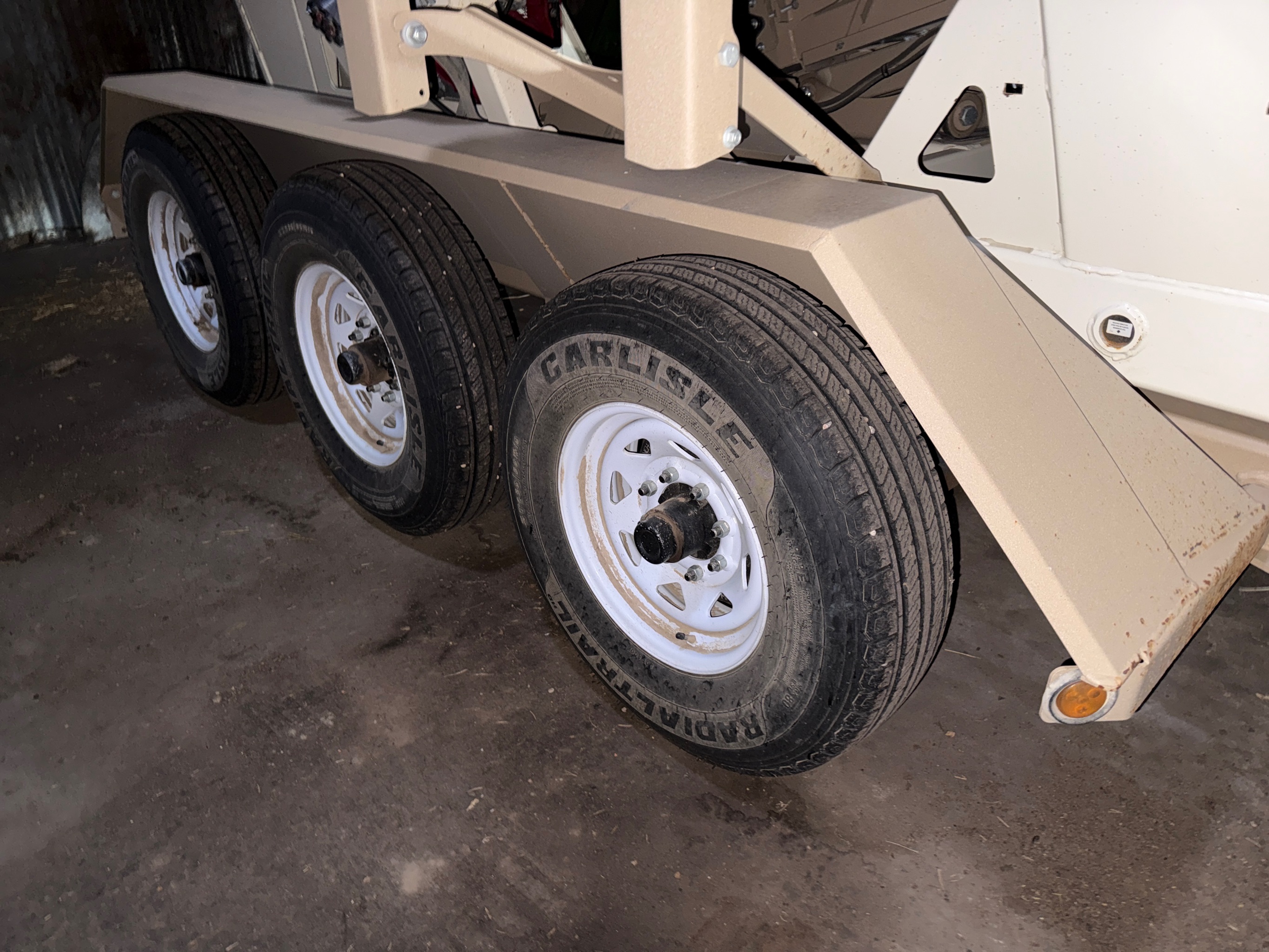 2018 Unverferth 3755XL Seed Tender