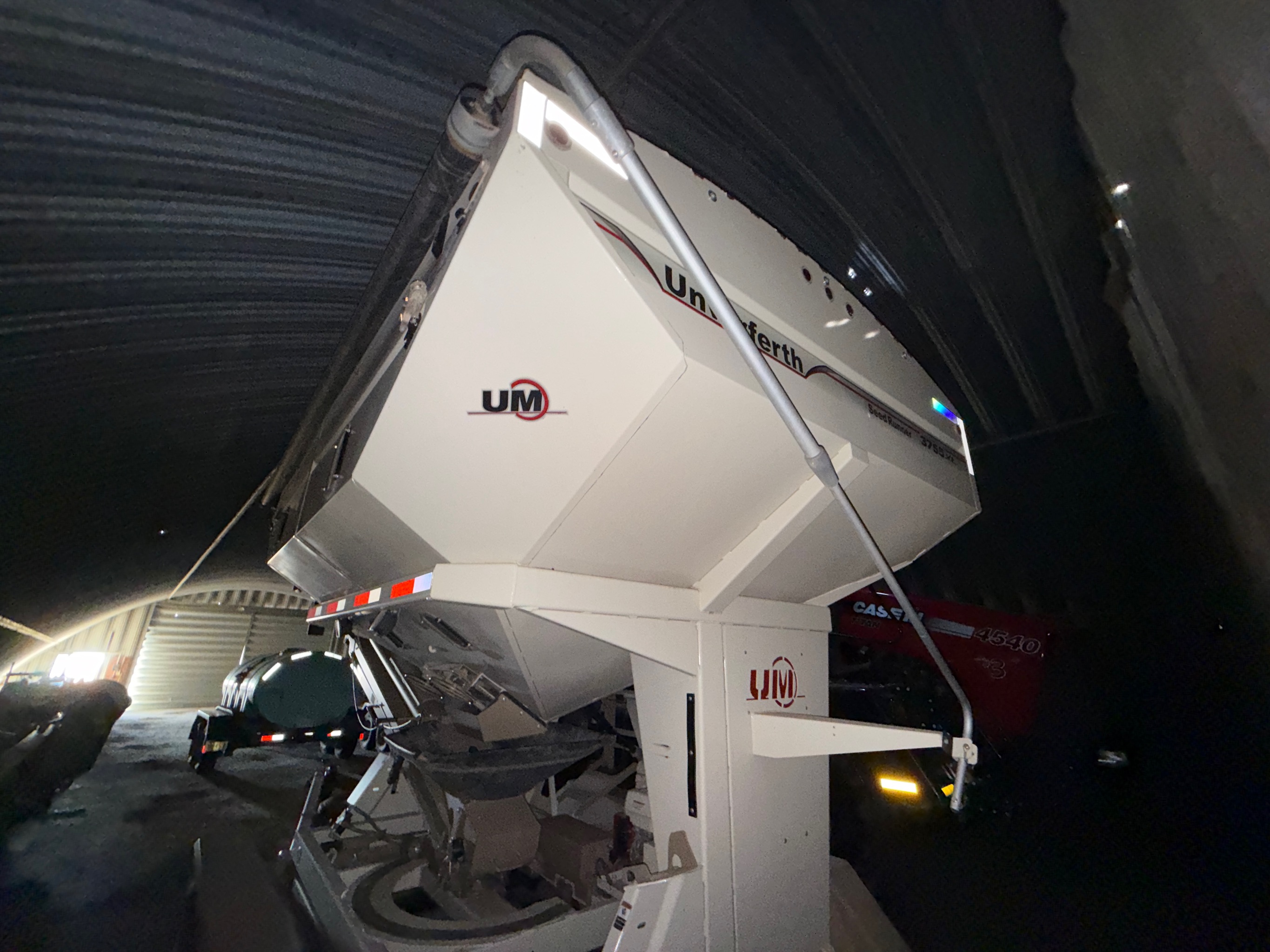 2018 Unverferth 3755XL Seed Tender