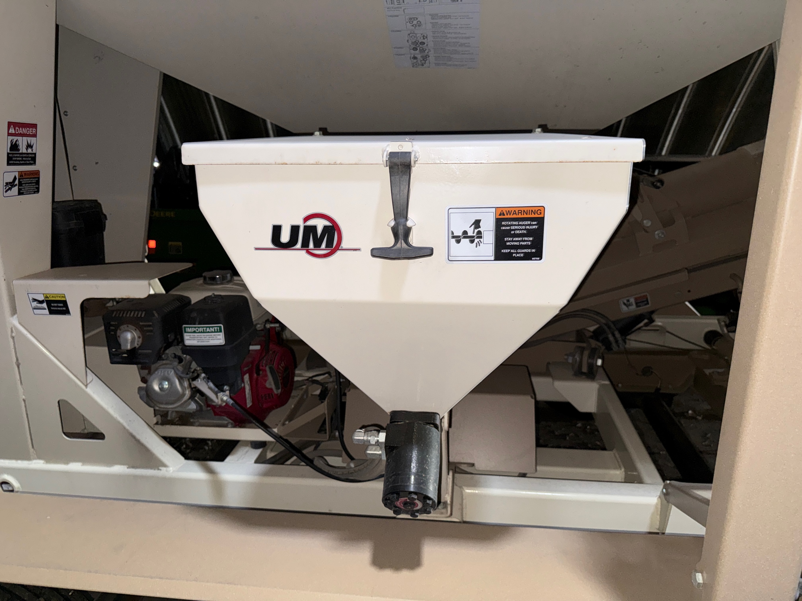 2018 Unverferth 3755XL Seed Tender