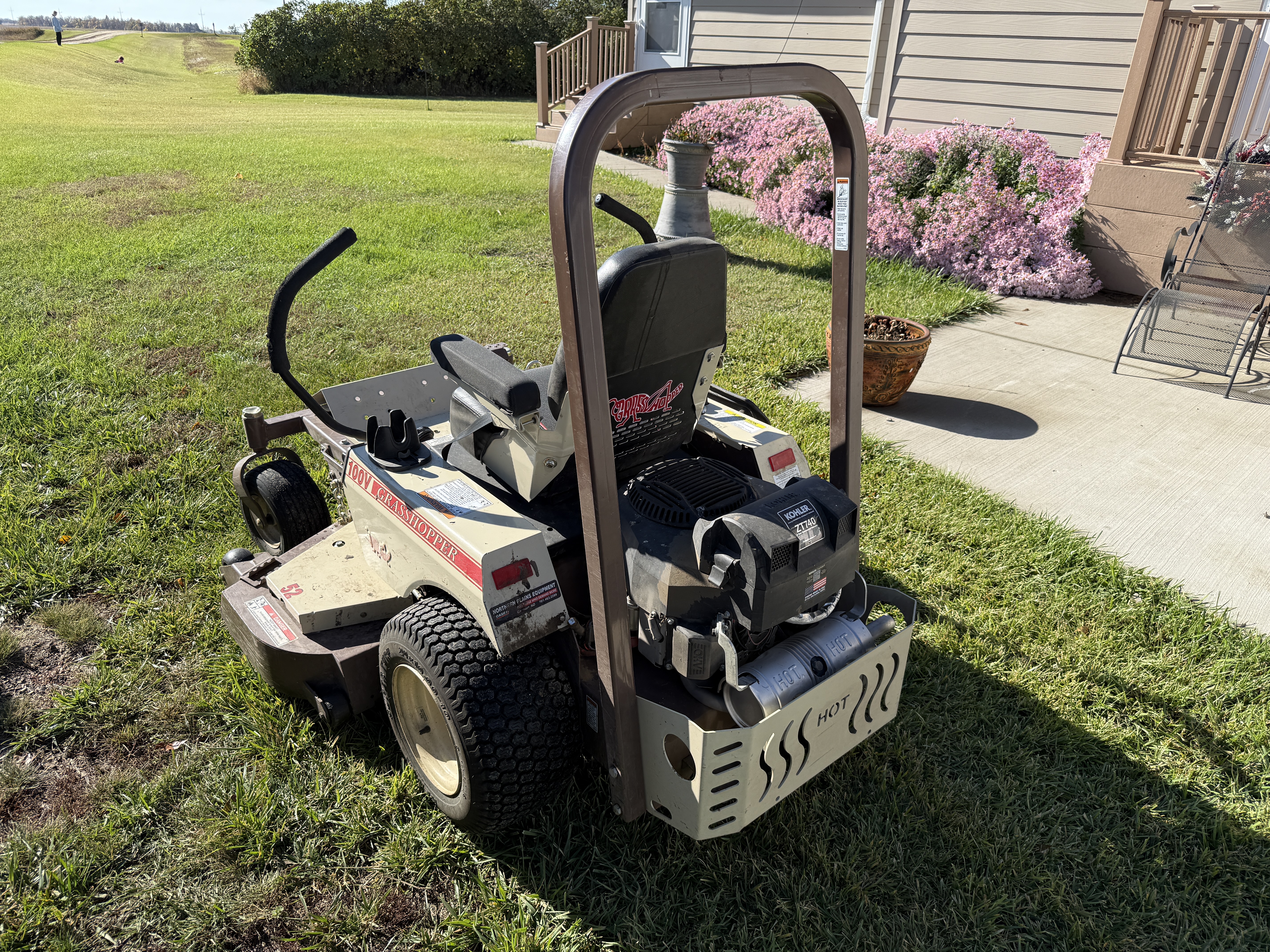 2023 Grasshopper 125V Mower/Zero Turn