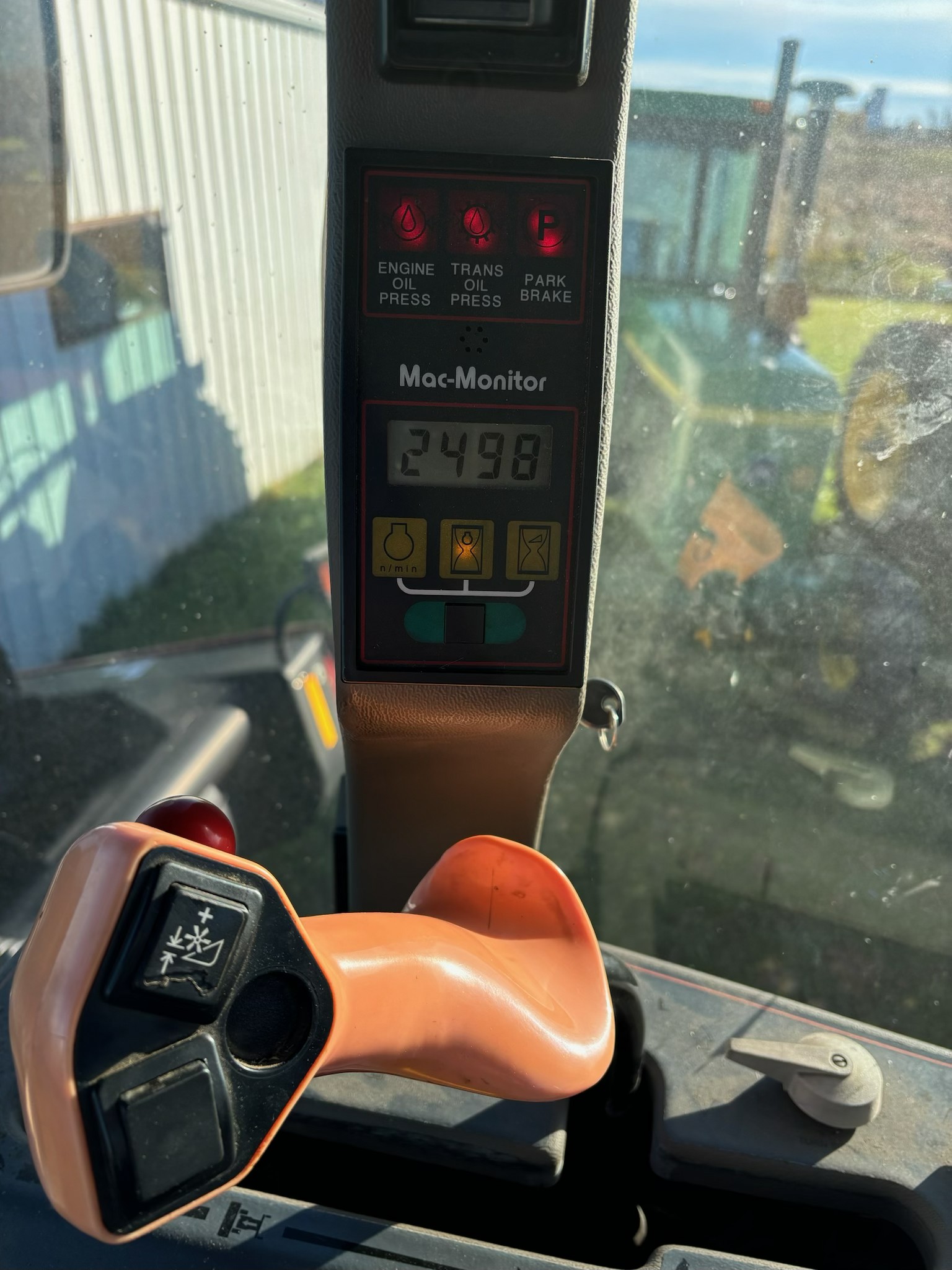 2001 Premier 2940 Windrower