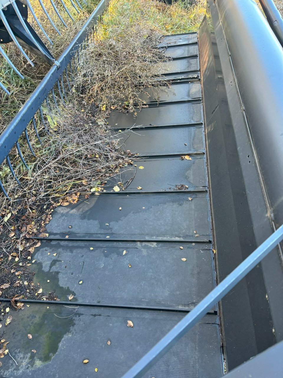 2001 Premier 2940 Windrower