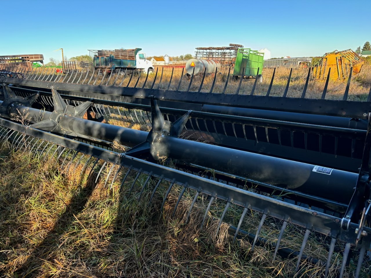 2001 Premier 2940 Windrower