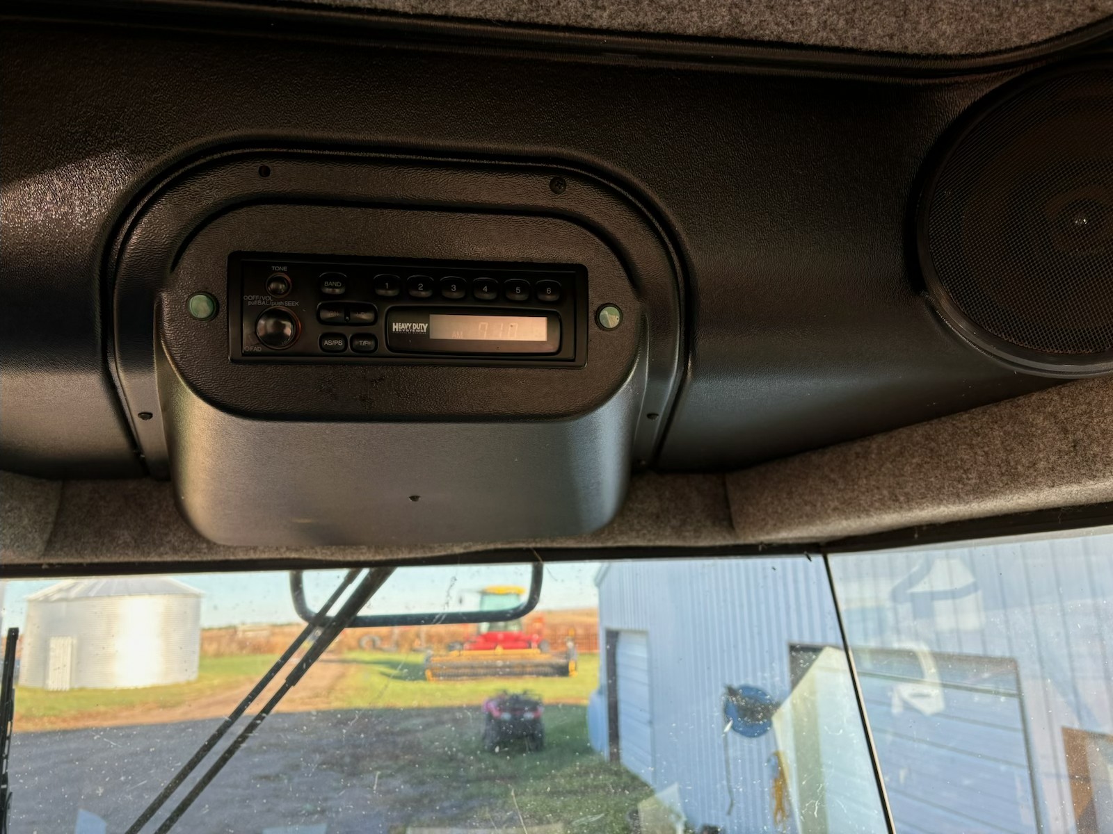 2001 Premier 2940 Windrower