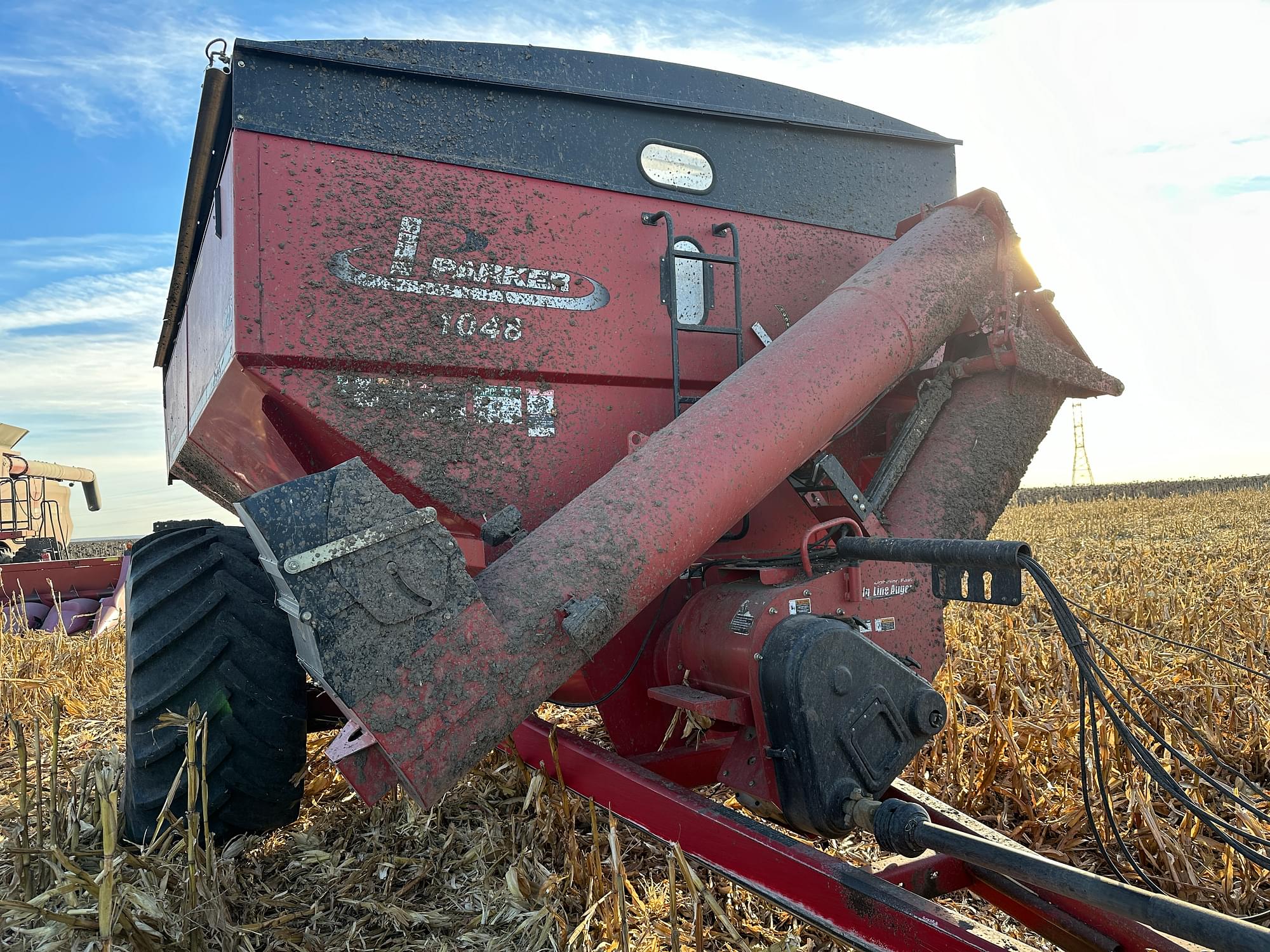 2011 Parker 1048 Grain Cart