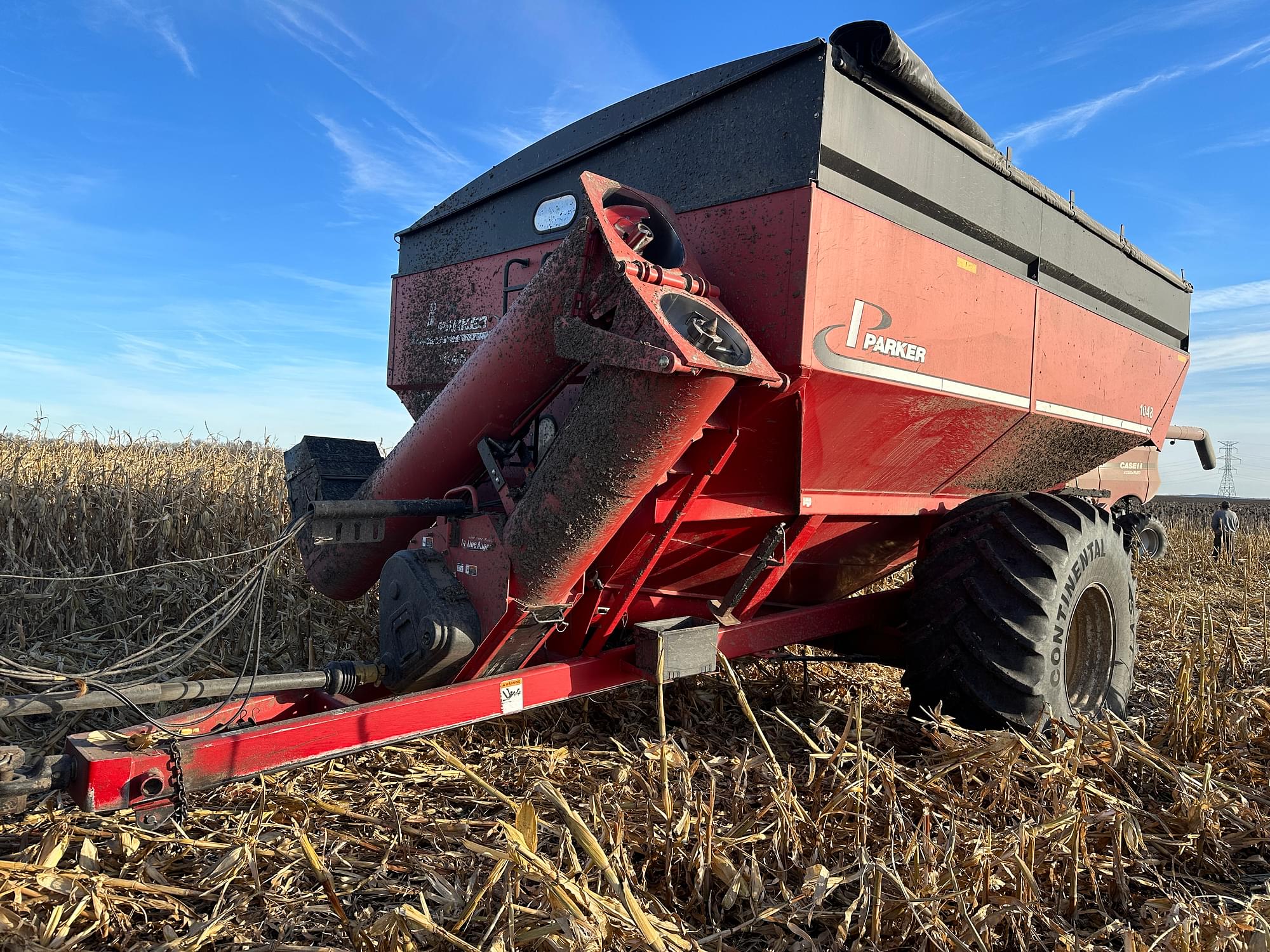 2011 Parker 1048 Grain Cart