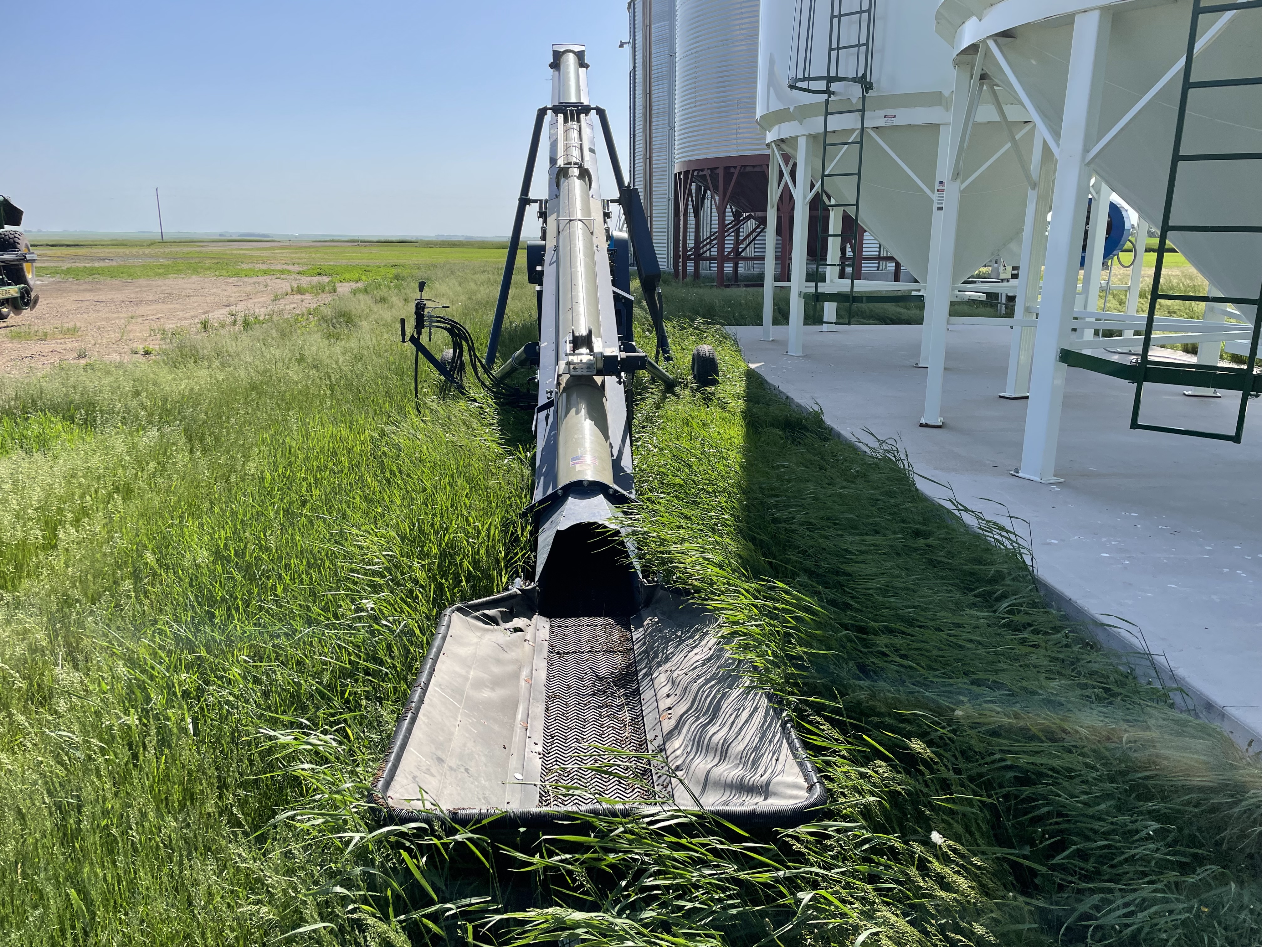 2015 Harvest International FC1545 Belt Conveyor