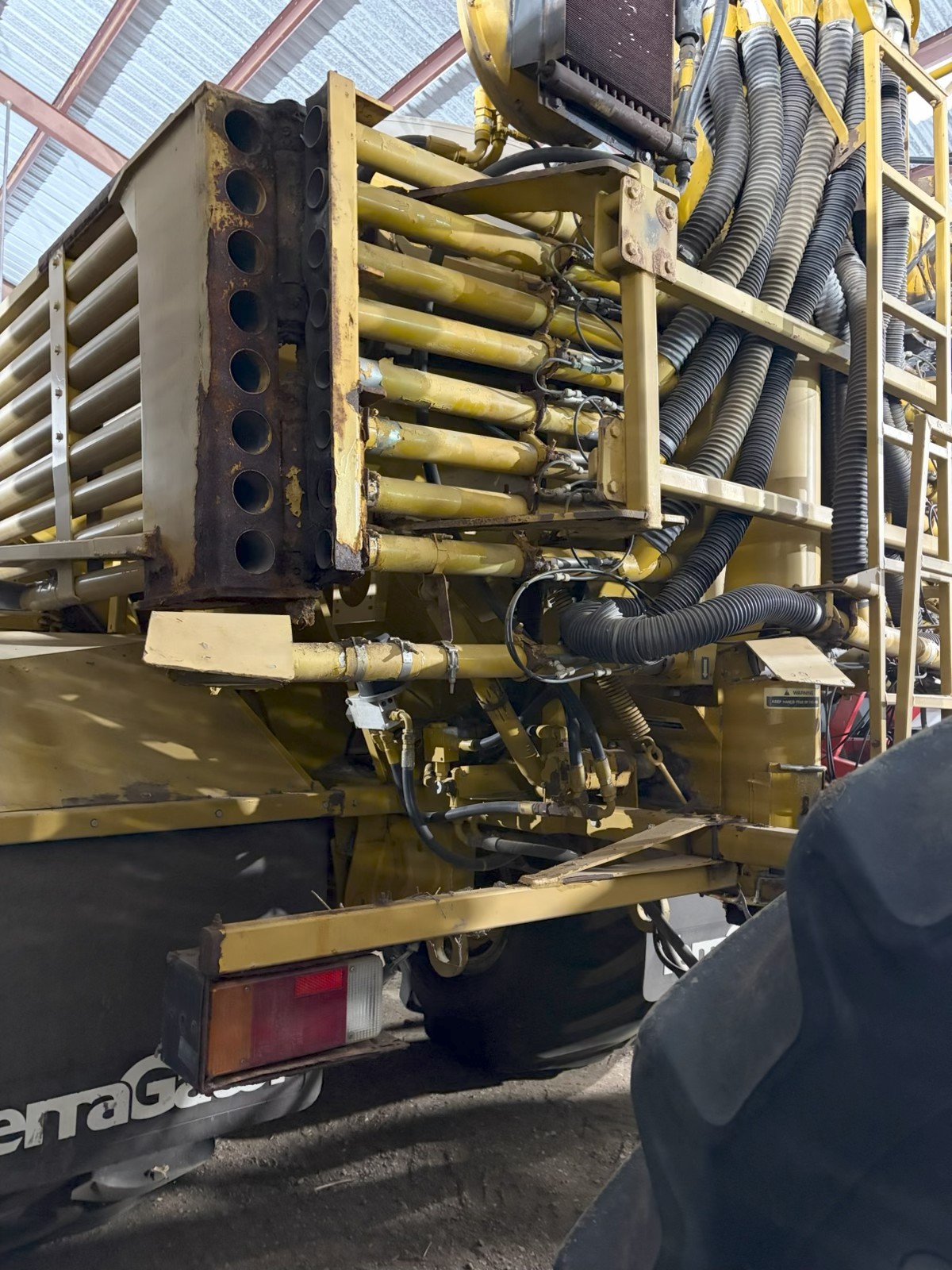 2002 TerraGator 8104 Floater