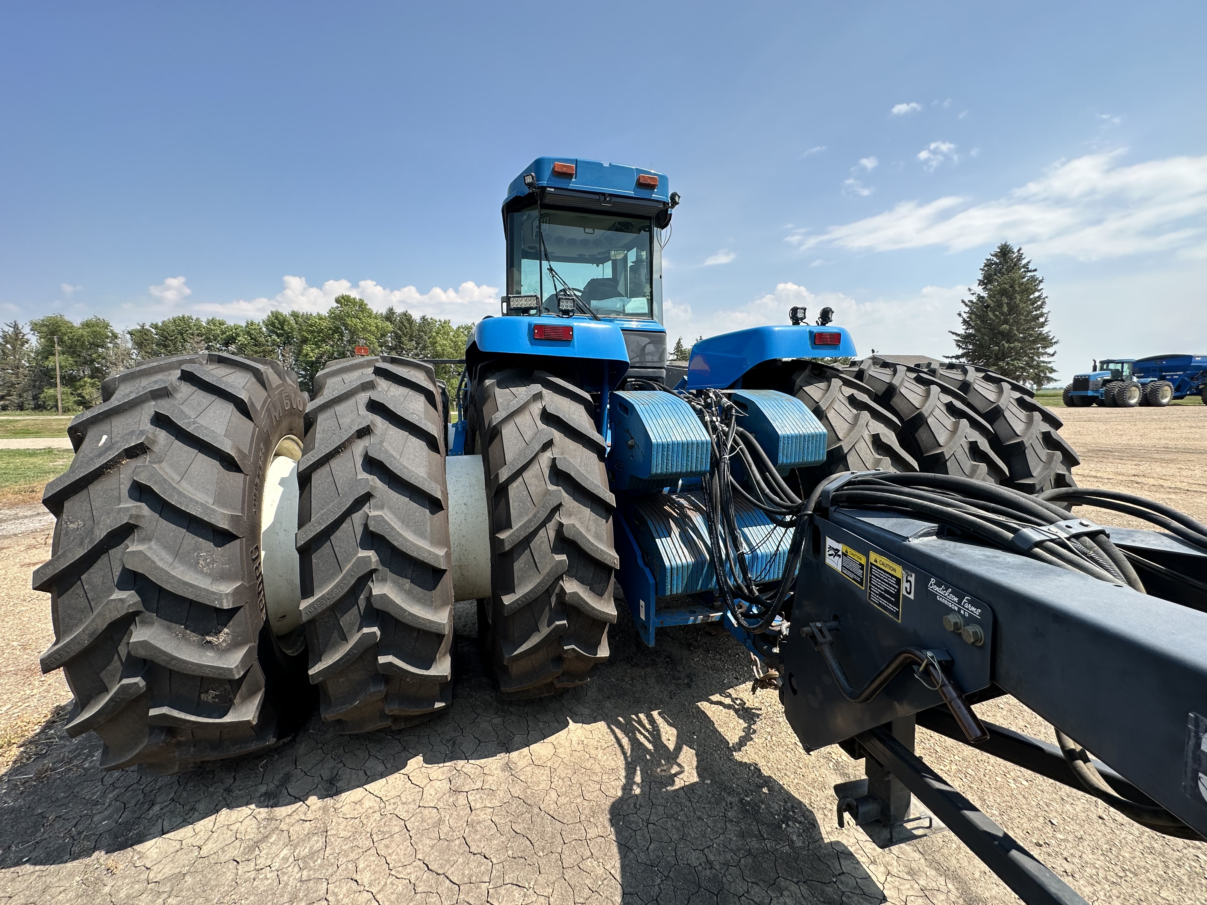 1998 New Holland 9882 Tractor