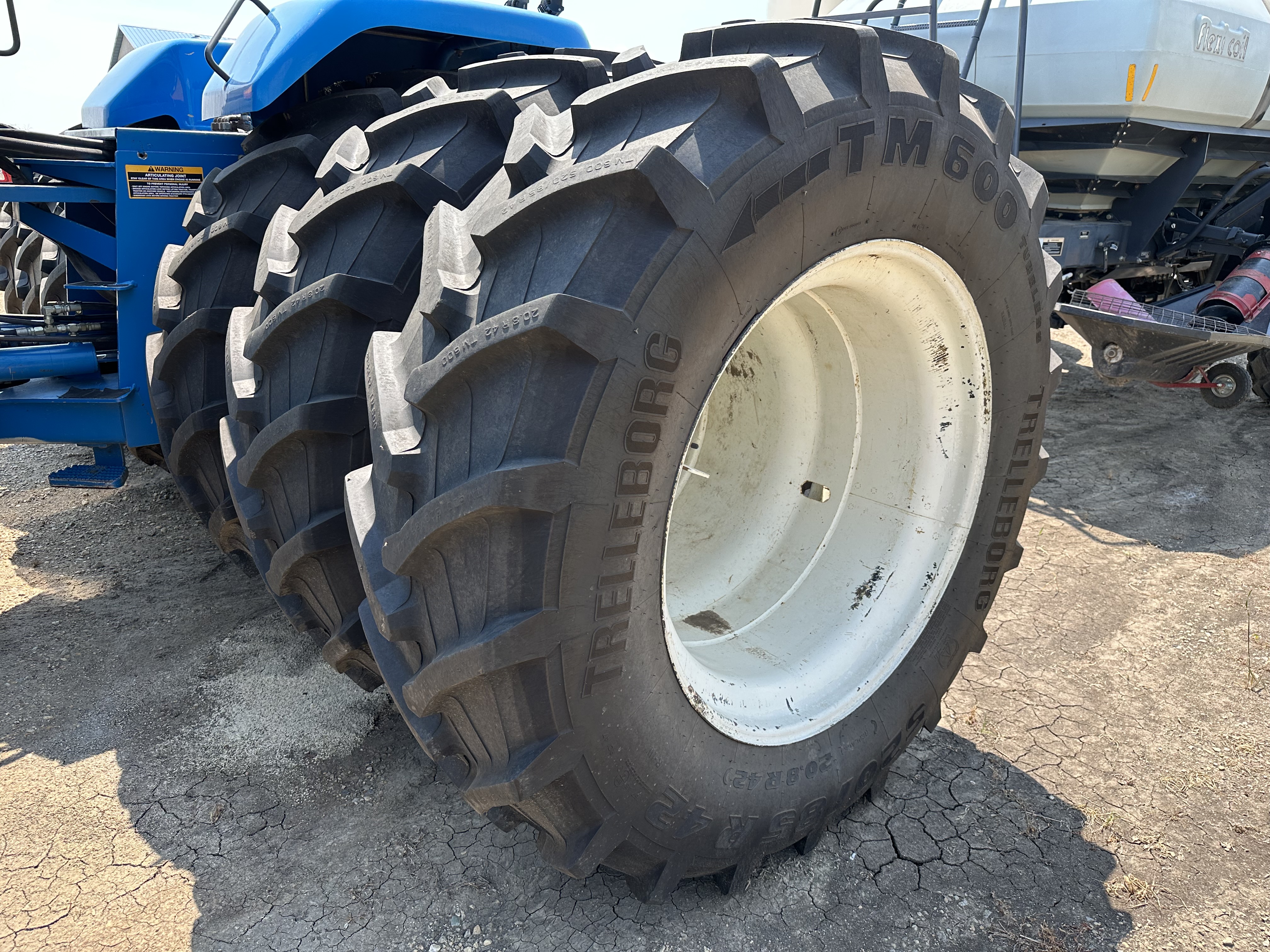 1998 New Holland 9882 Tractor