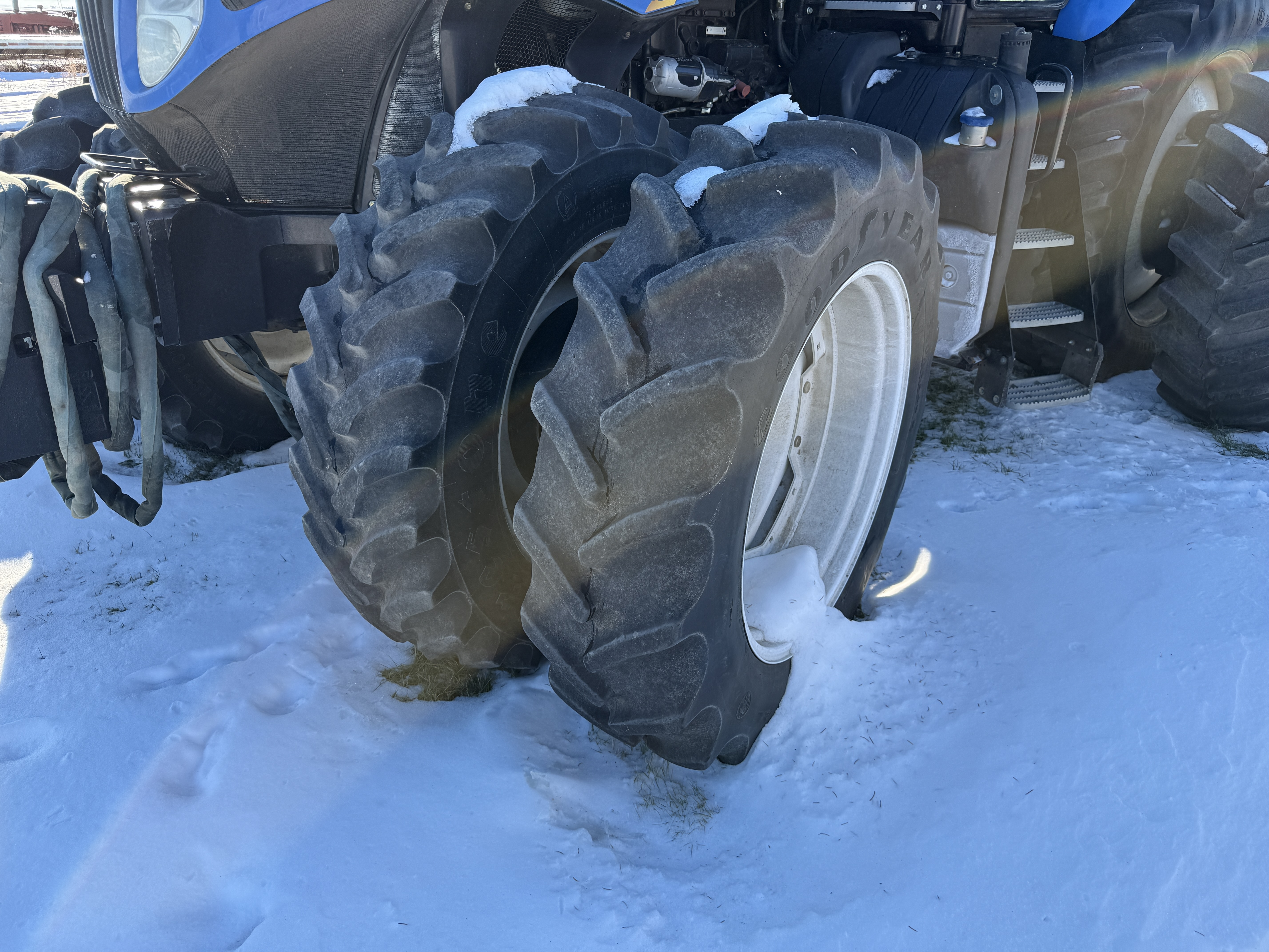2012 New Holland T8.275 Tractor