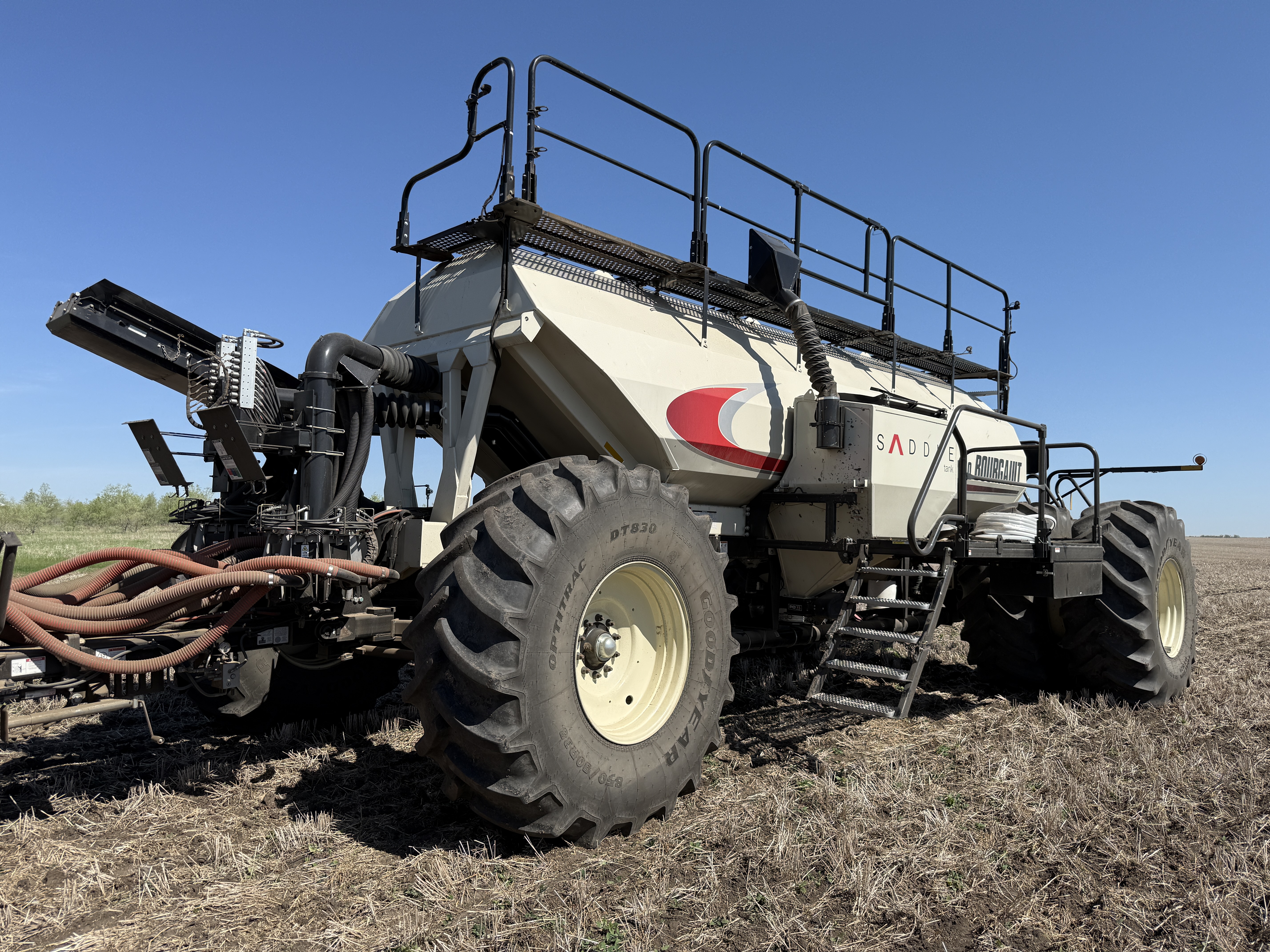 2020 Bourgault 3320-76 Air Seeder