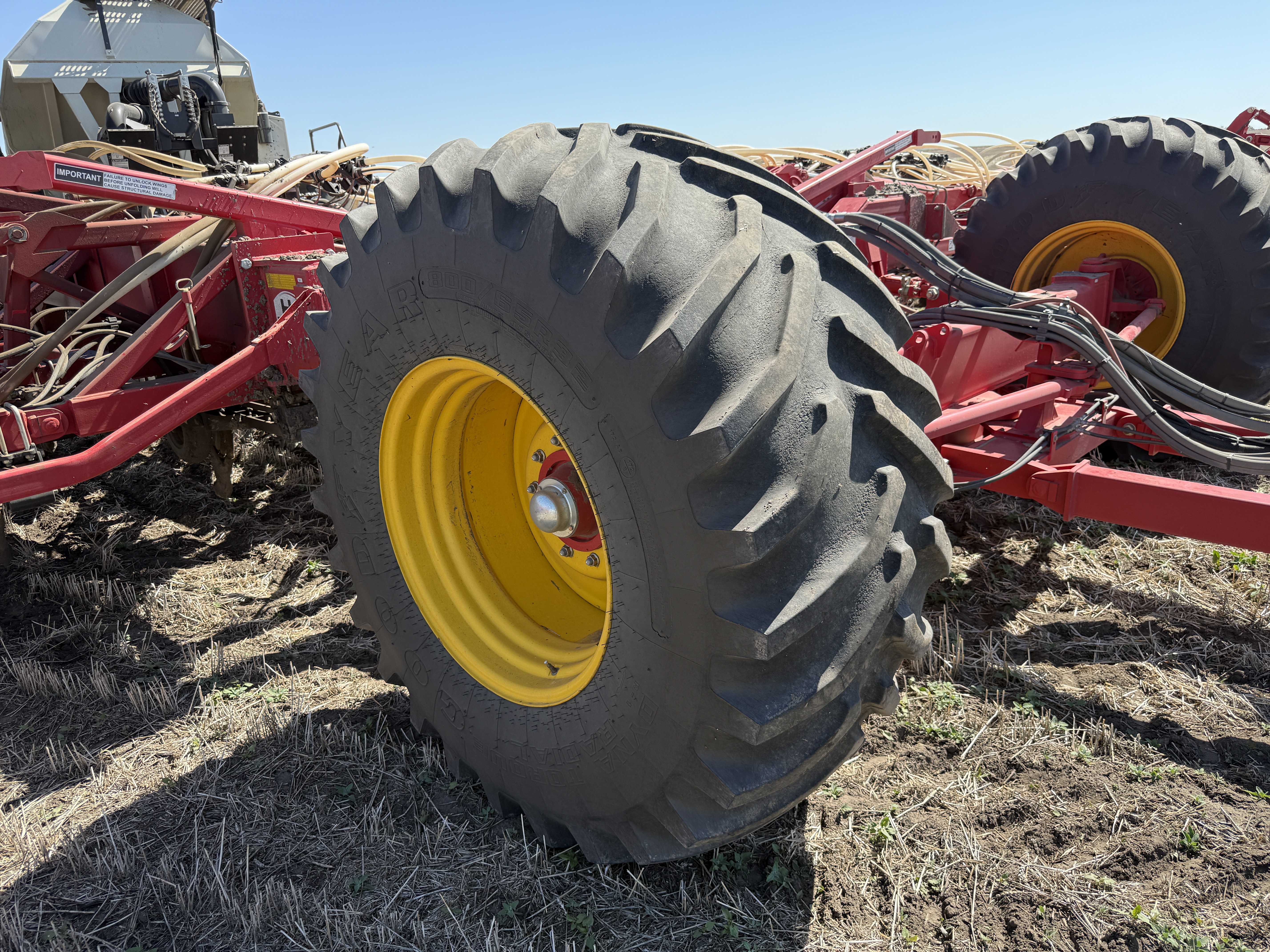 2020 Bourgault 3320-76 Air Seeder