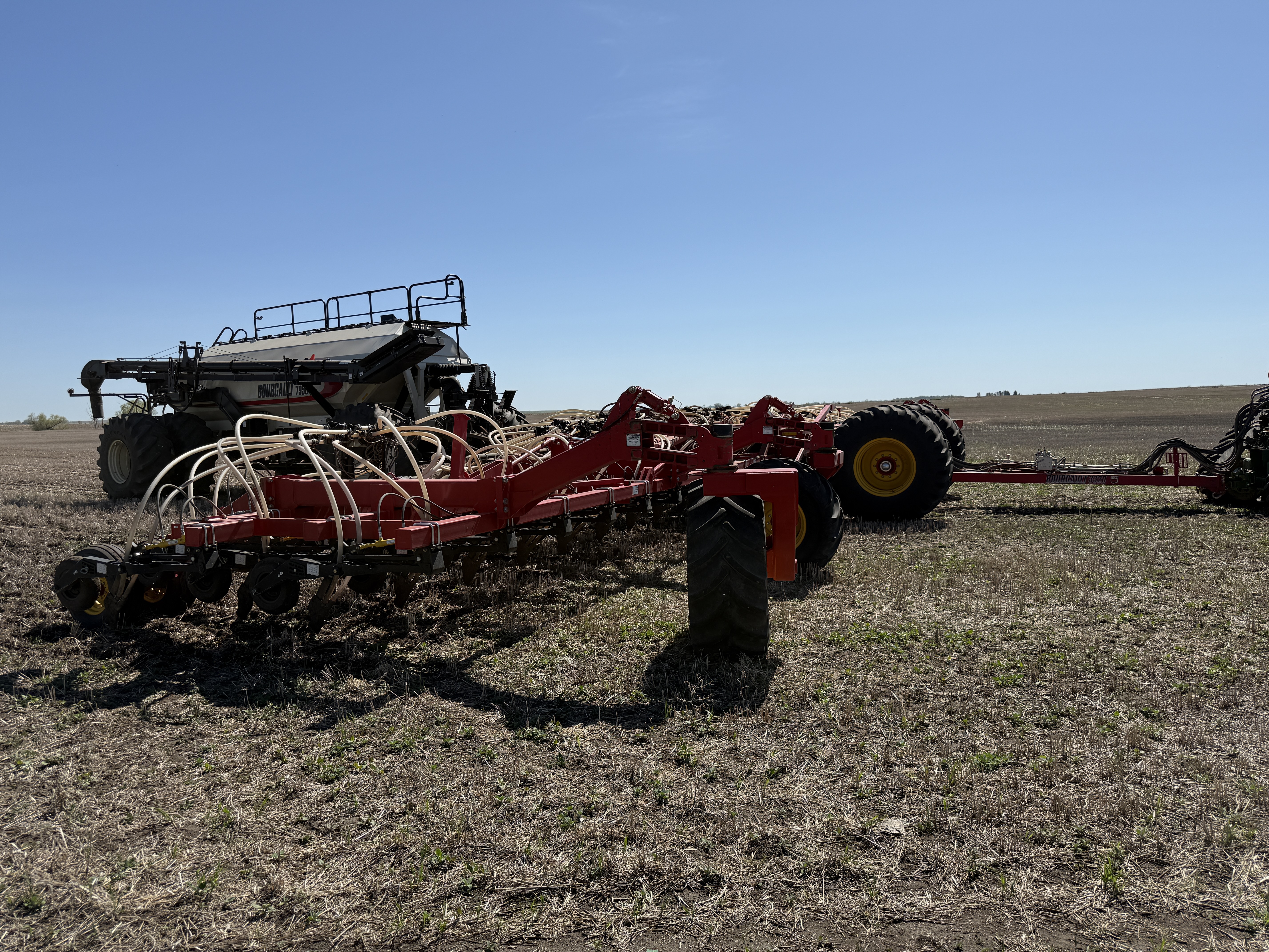2020 Bourgault 3320-76 Air Seeder