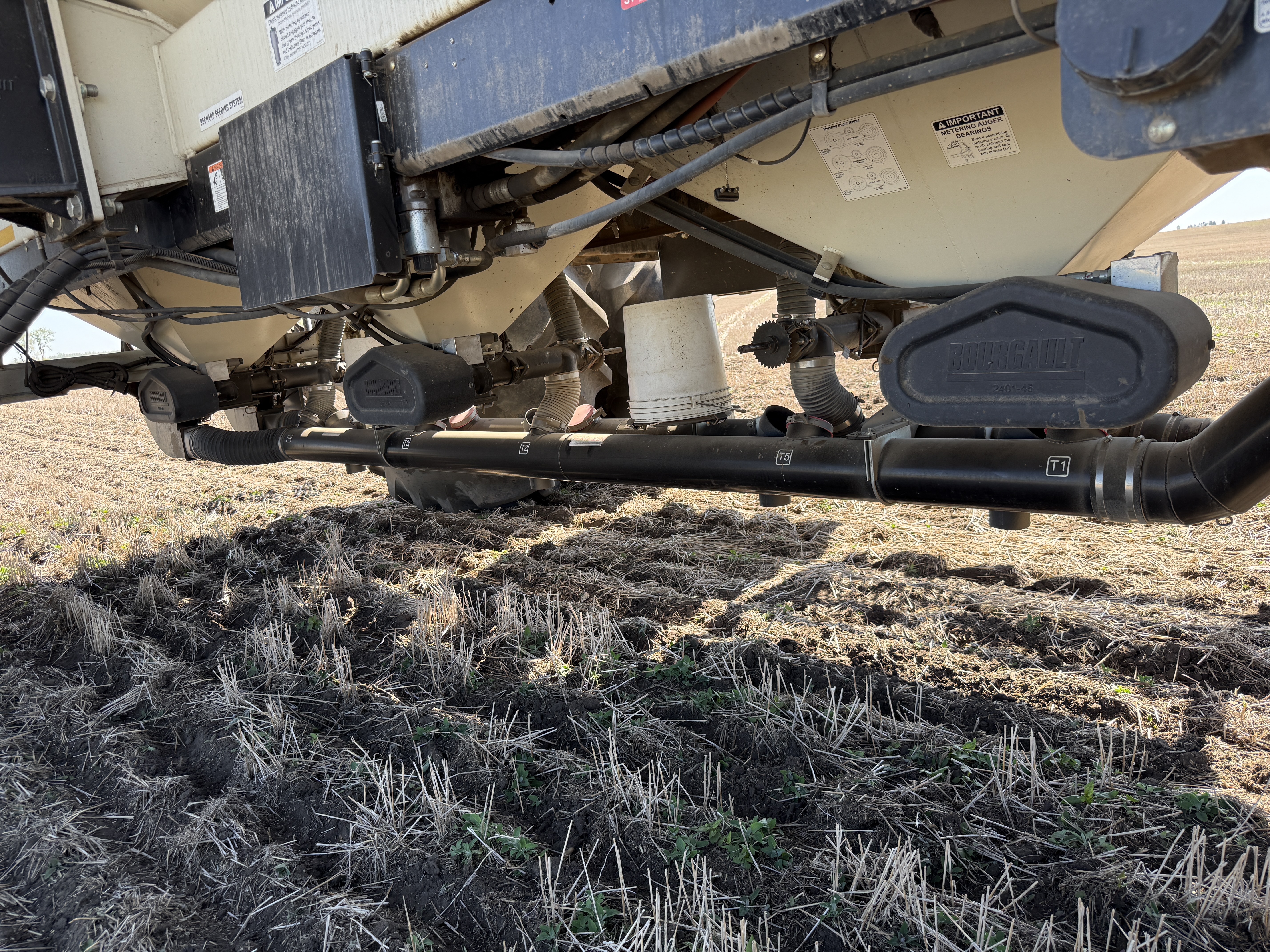 2020 Bourgault 3320-76 Air Seeder