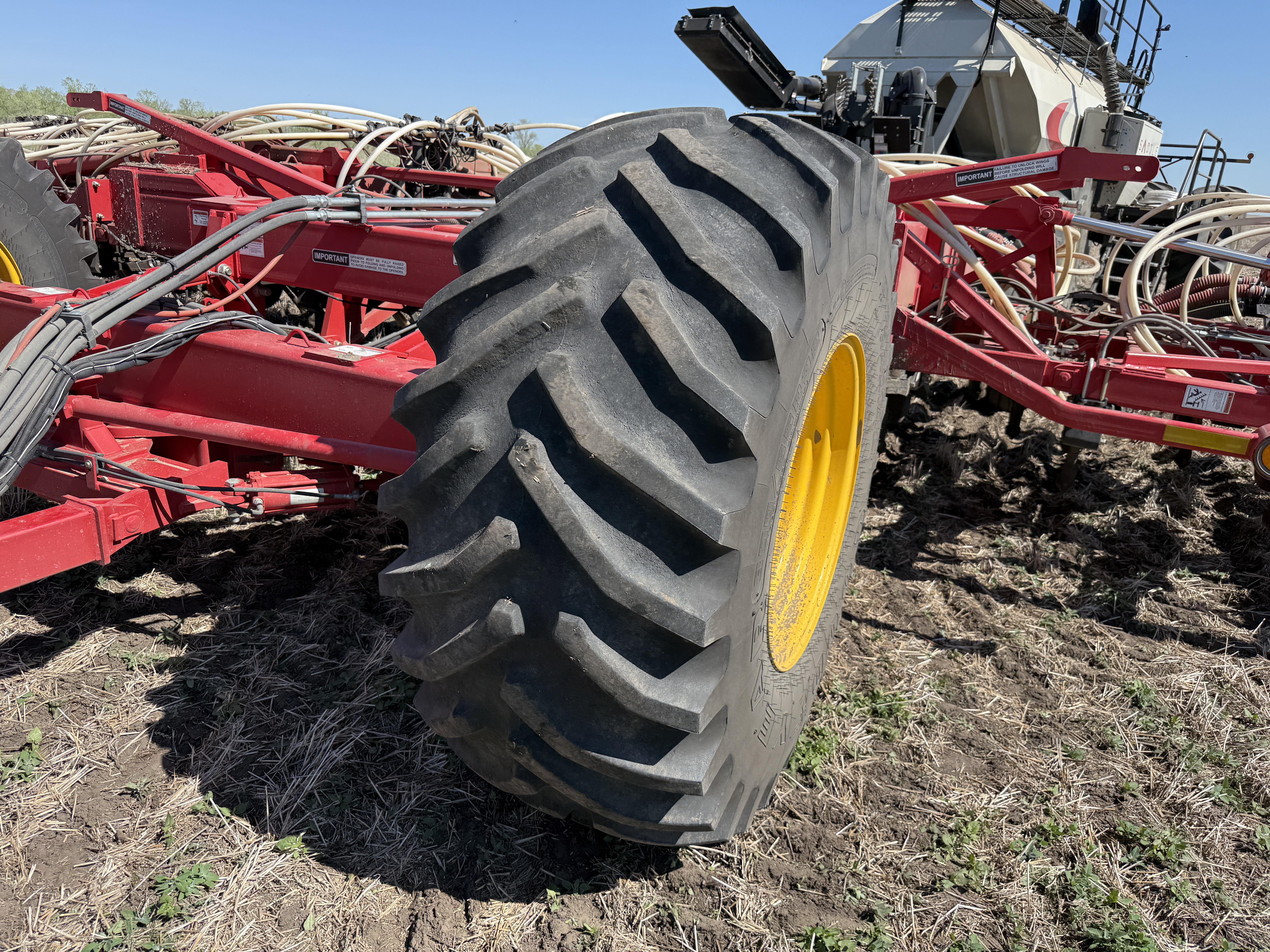 2020 Bourgault 3320-76 Air Seeder