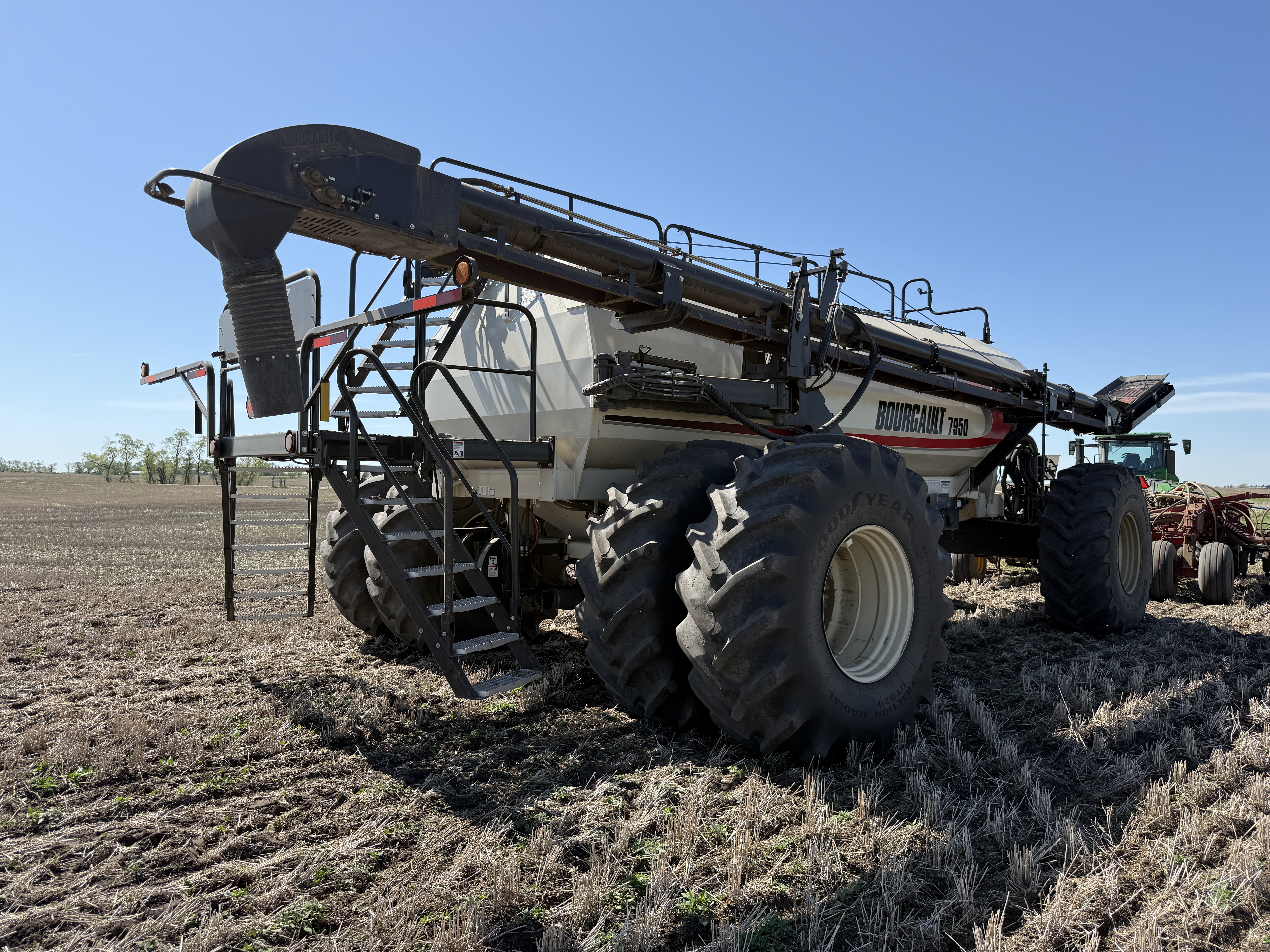 2020 Bourgault 3320-76 Air Seeder