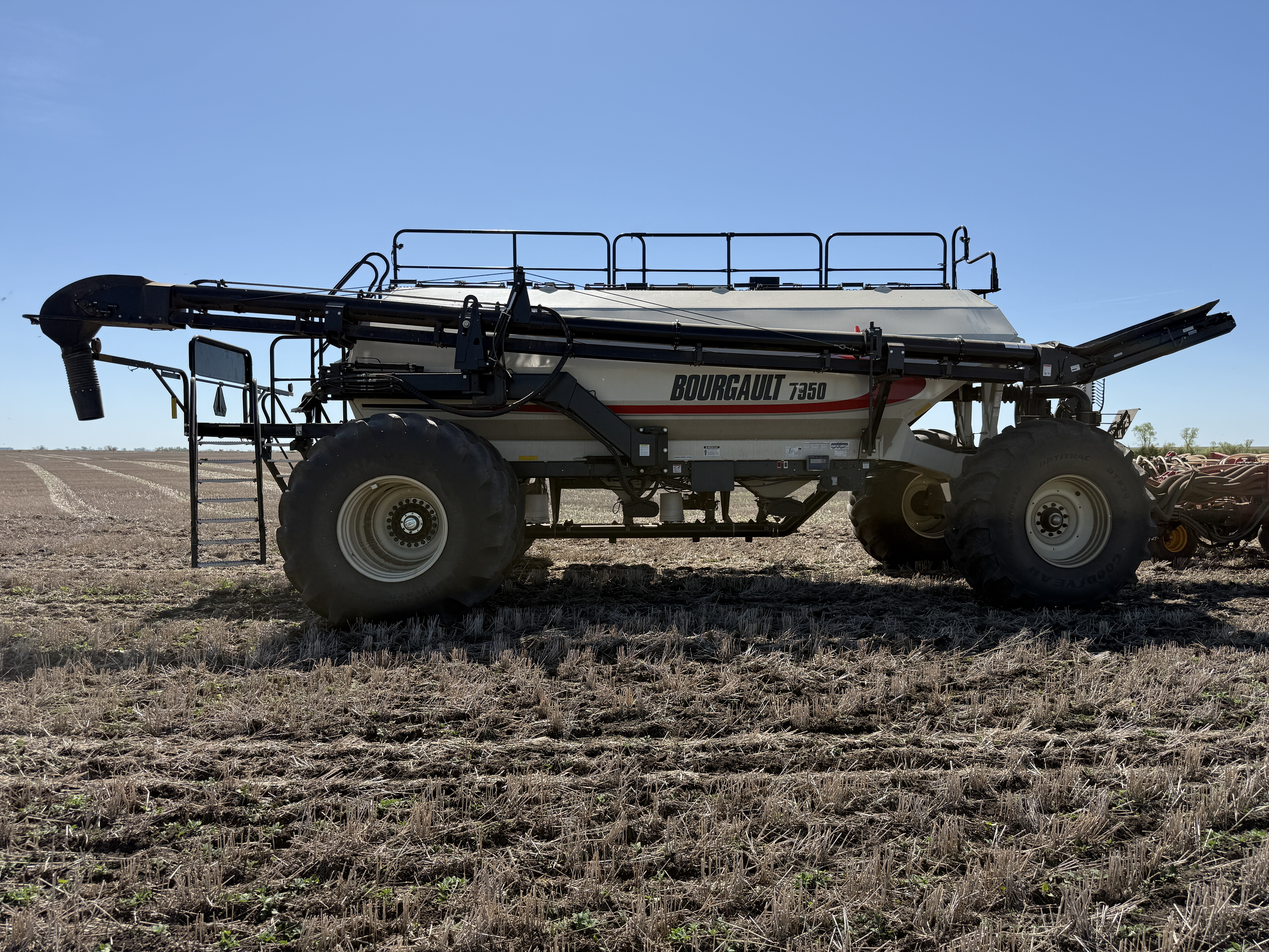 2020 Bourgault 3320-76 Air Seeder
