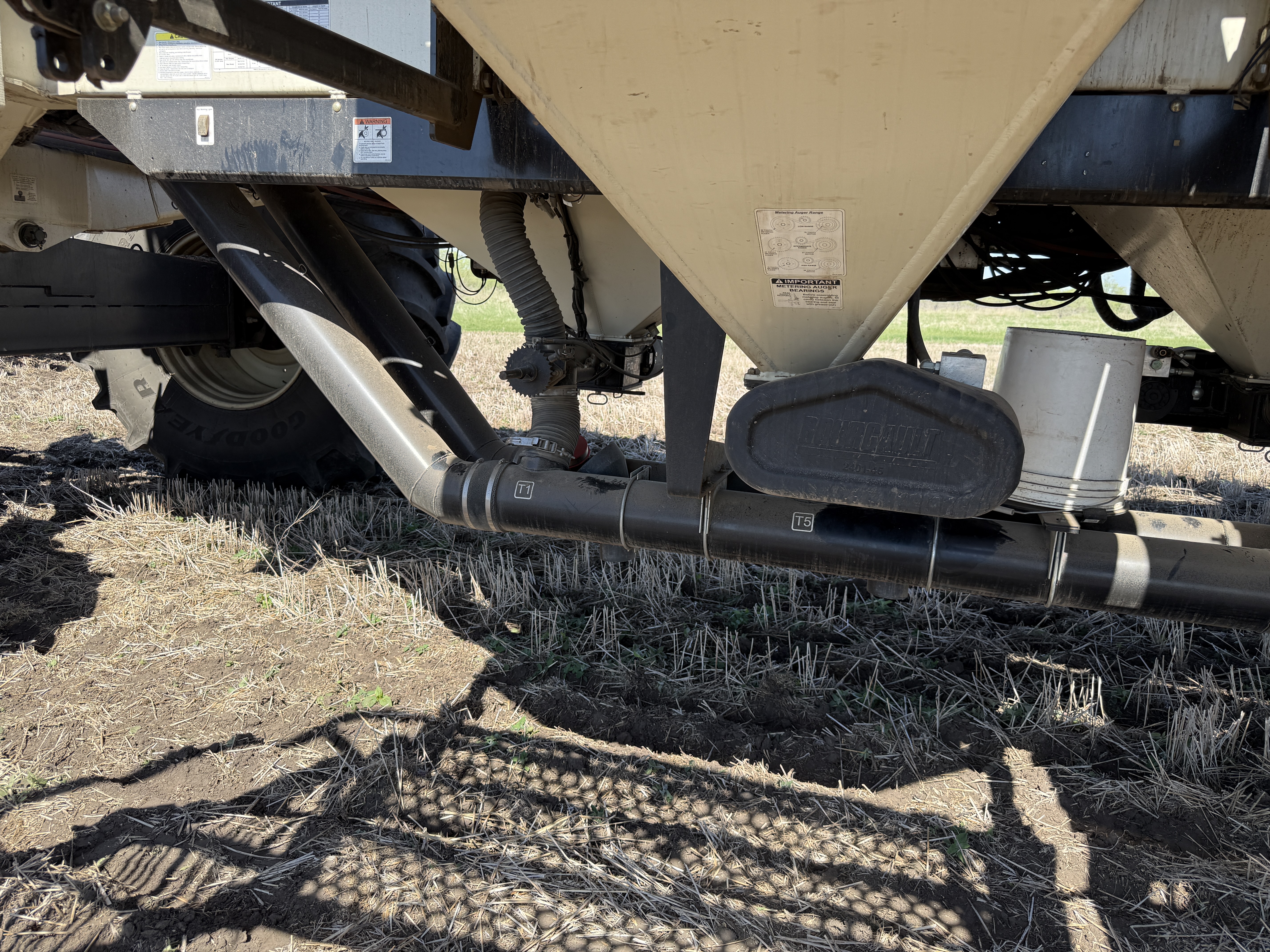 2020 Bourgault 3320-76 Air Seeder