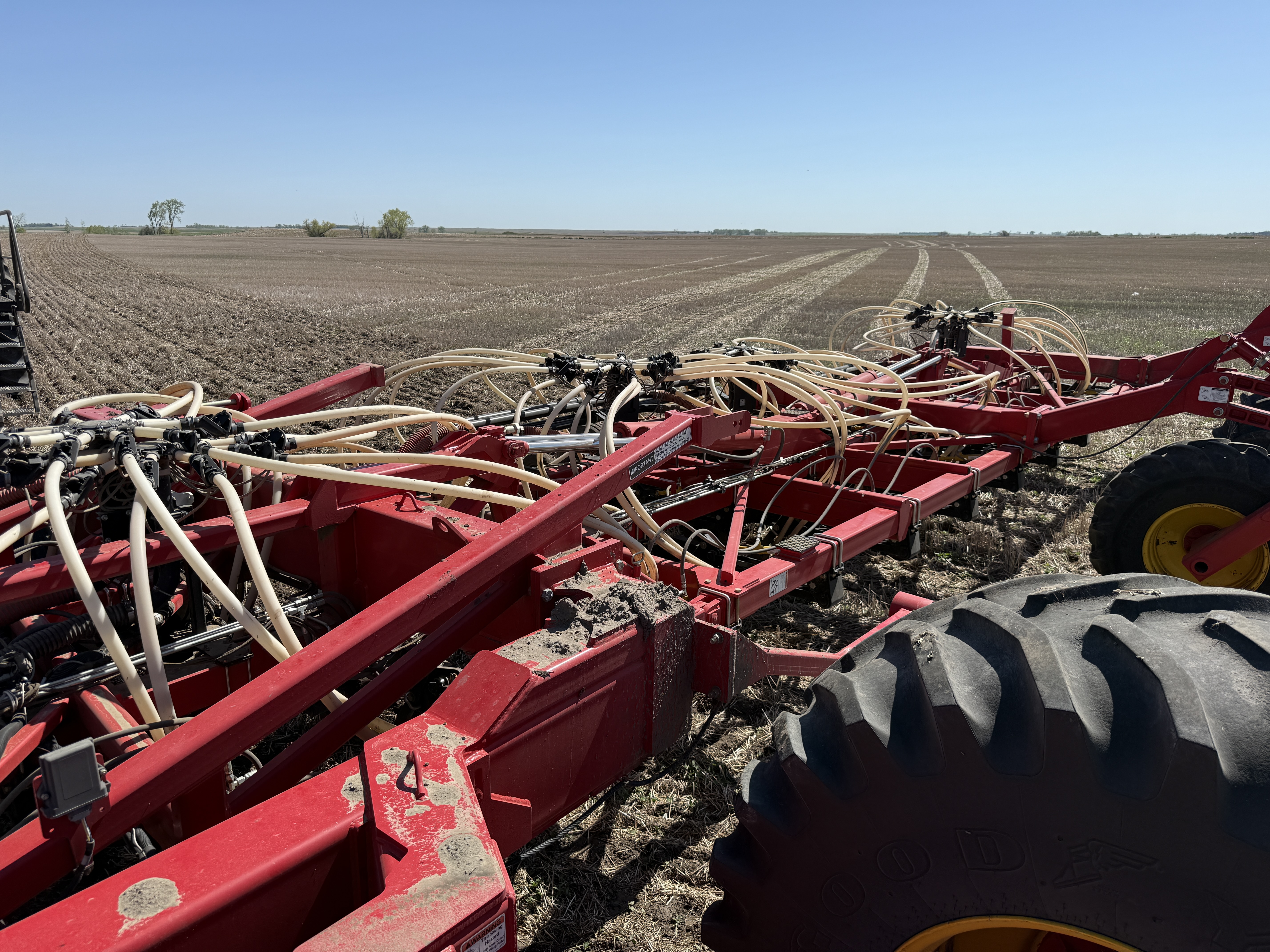 2020 Bourgault 3320-76 Air Seeder