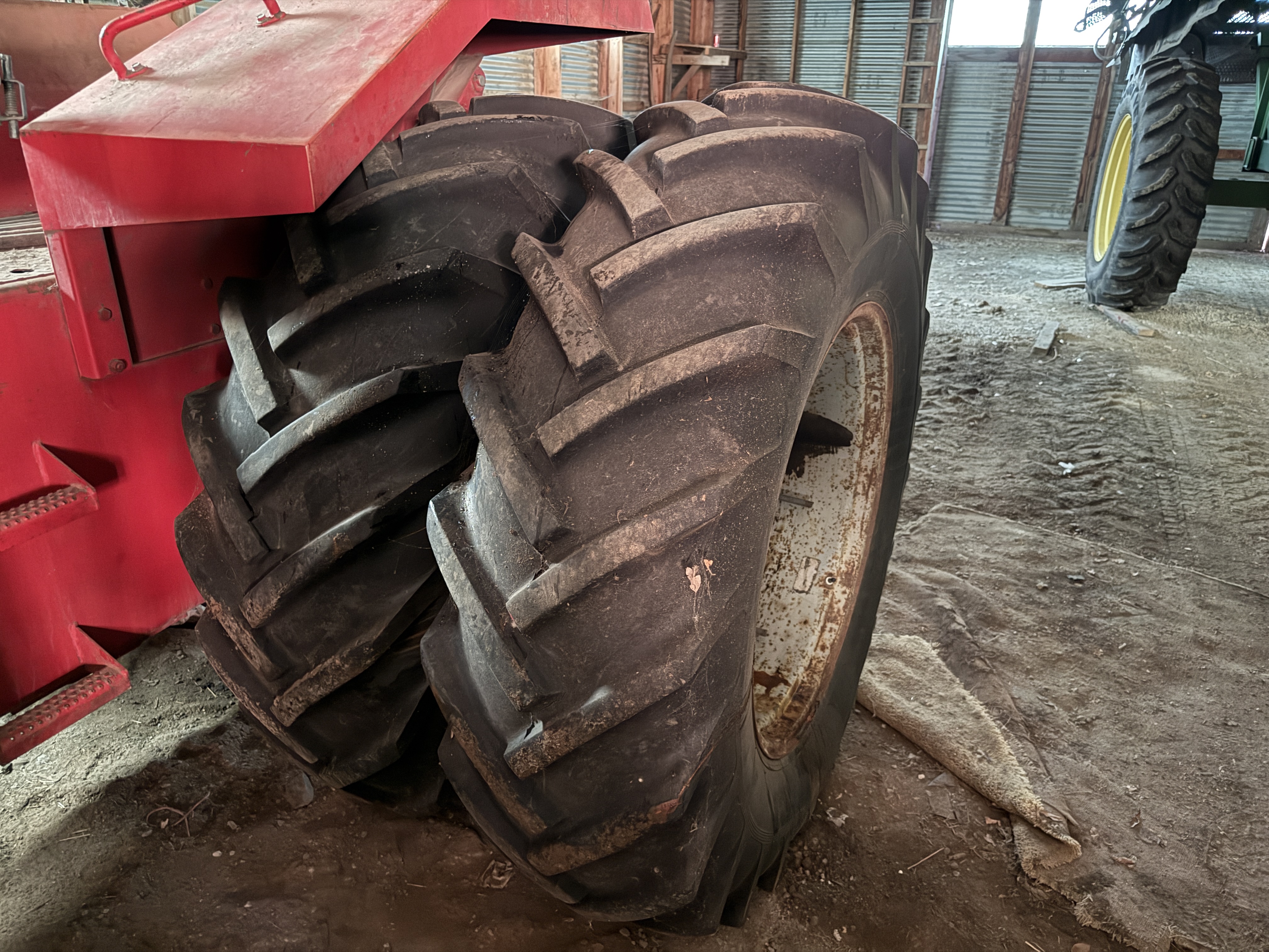 1977 Versatile 500 Tractor 4WD