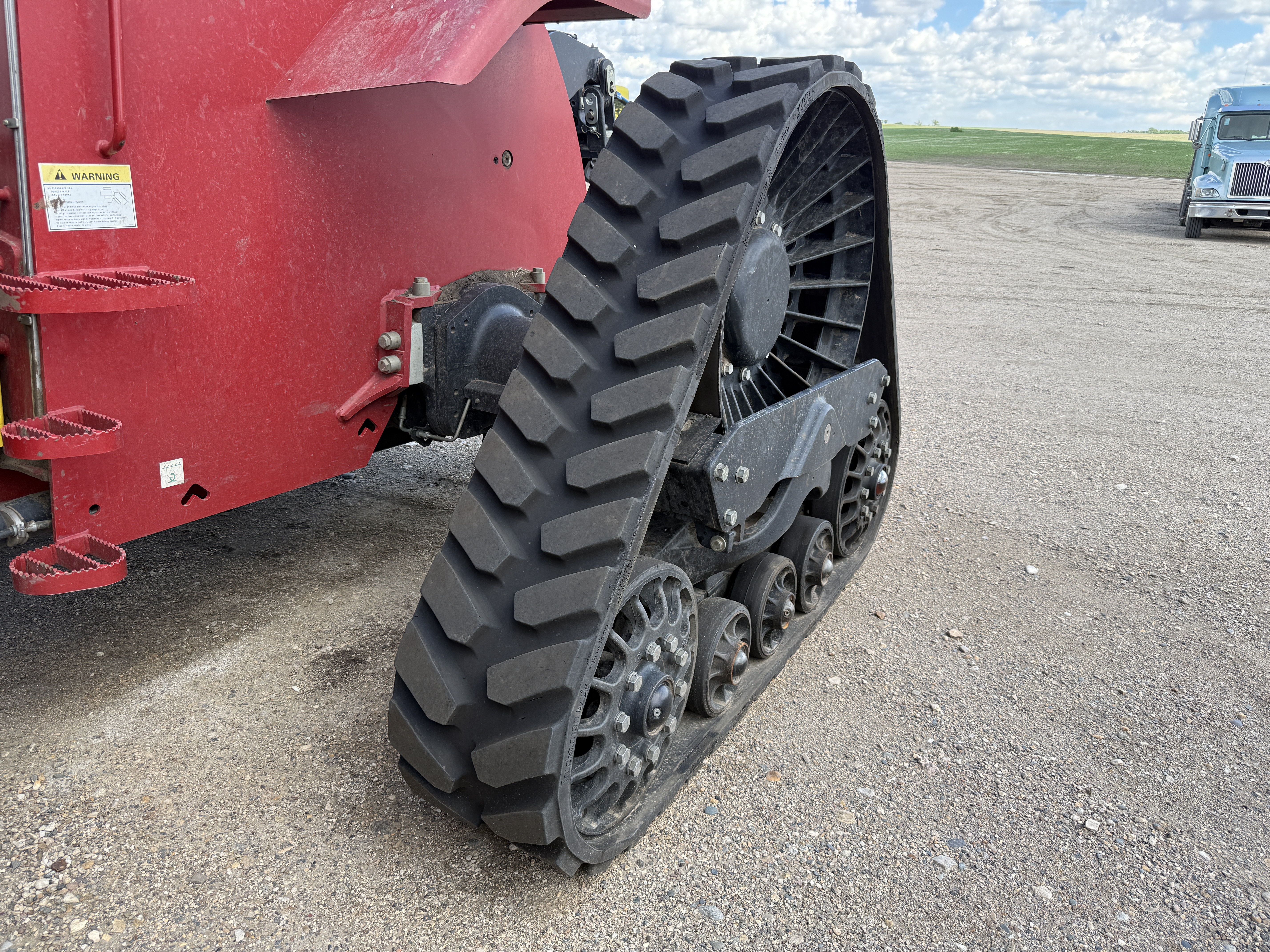 2017 Case IH Steiger 420 Rowtrac Tractor