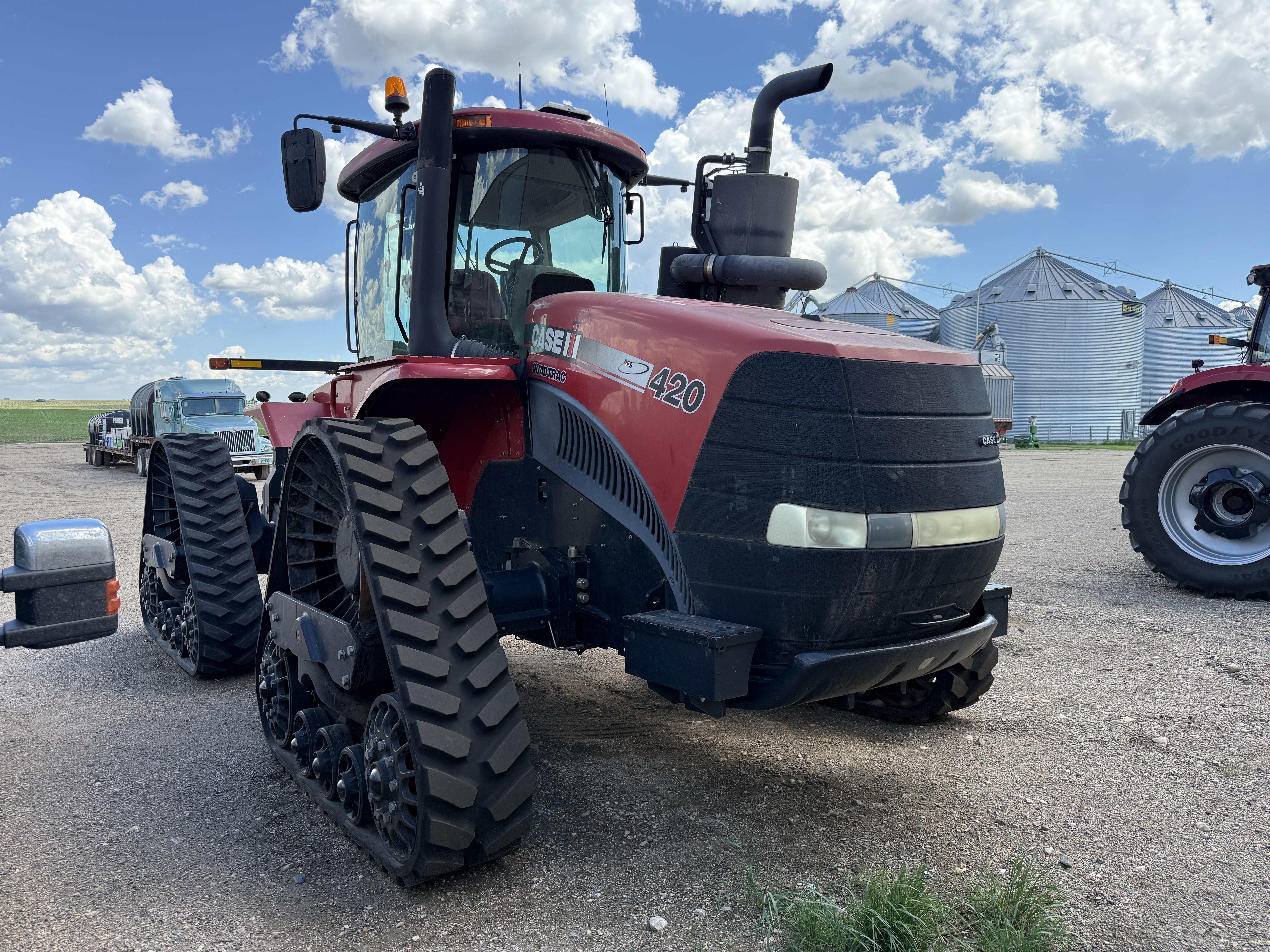 2017 Case IH Steiger 420 Rowtrac Tractor