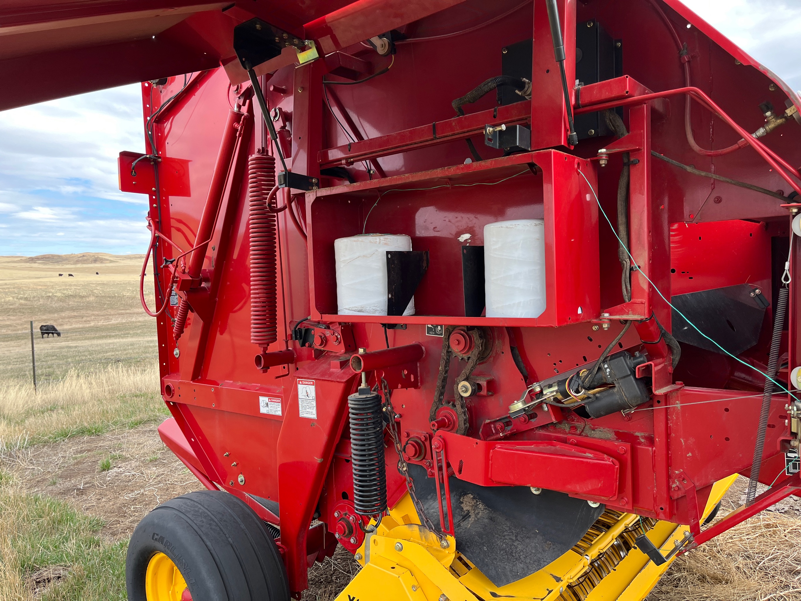 2013 New Holland BR7090 Baler/Round