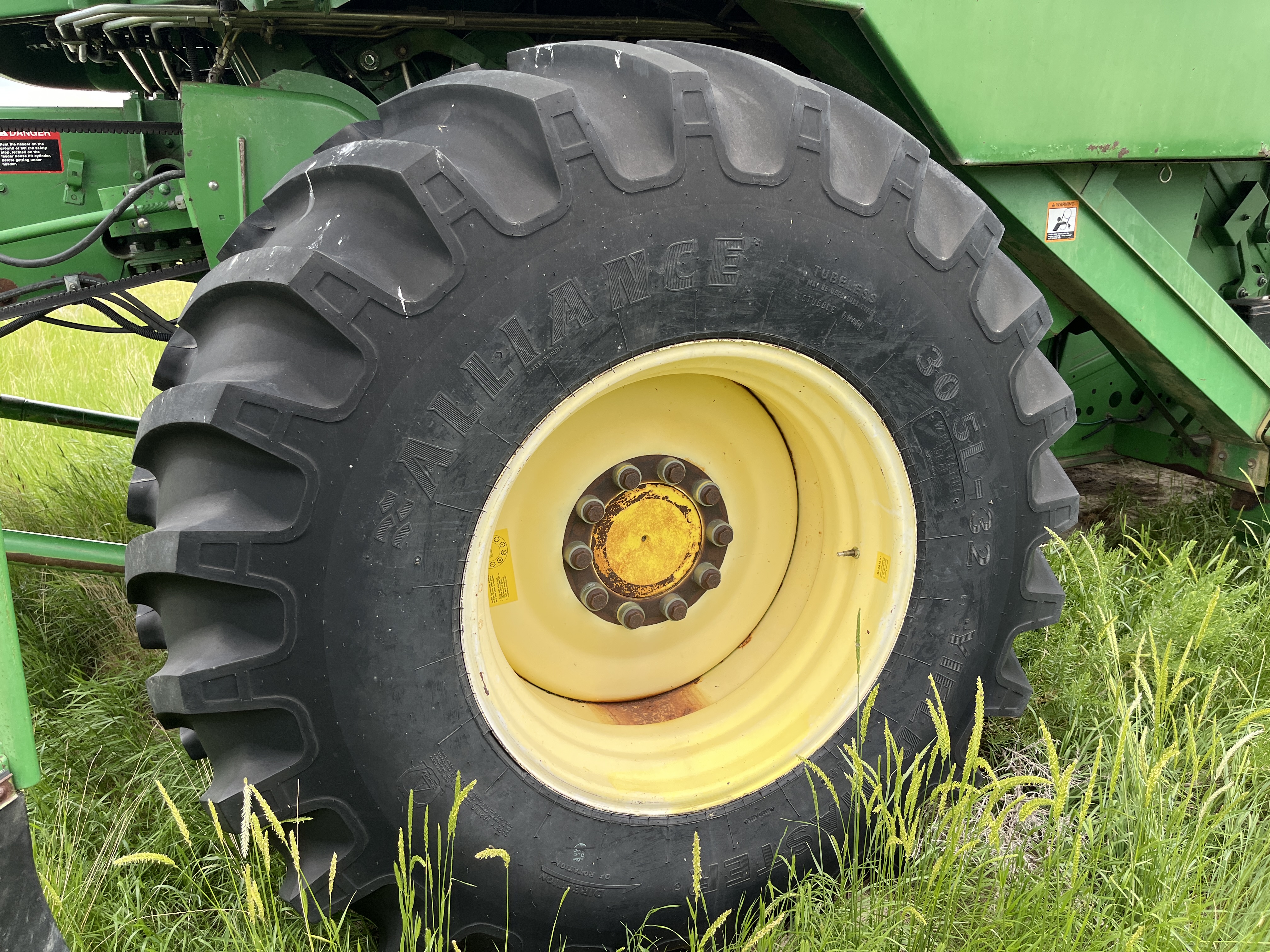 1996 John Deere 9600 Combine