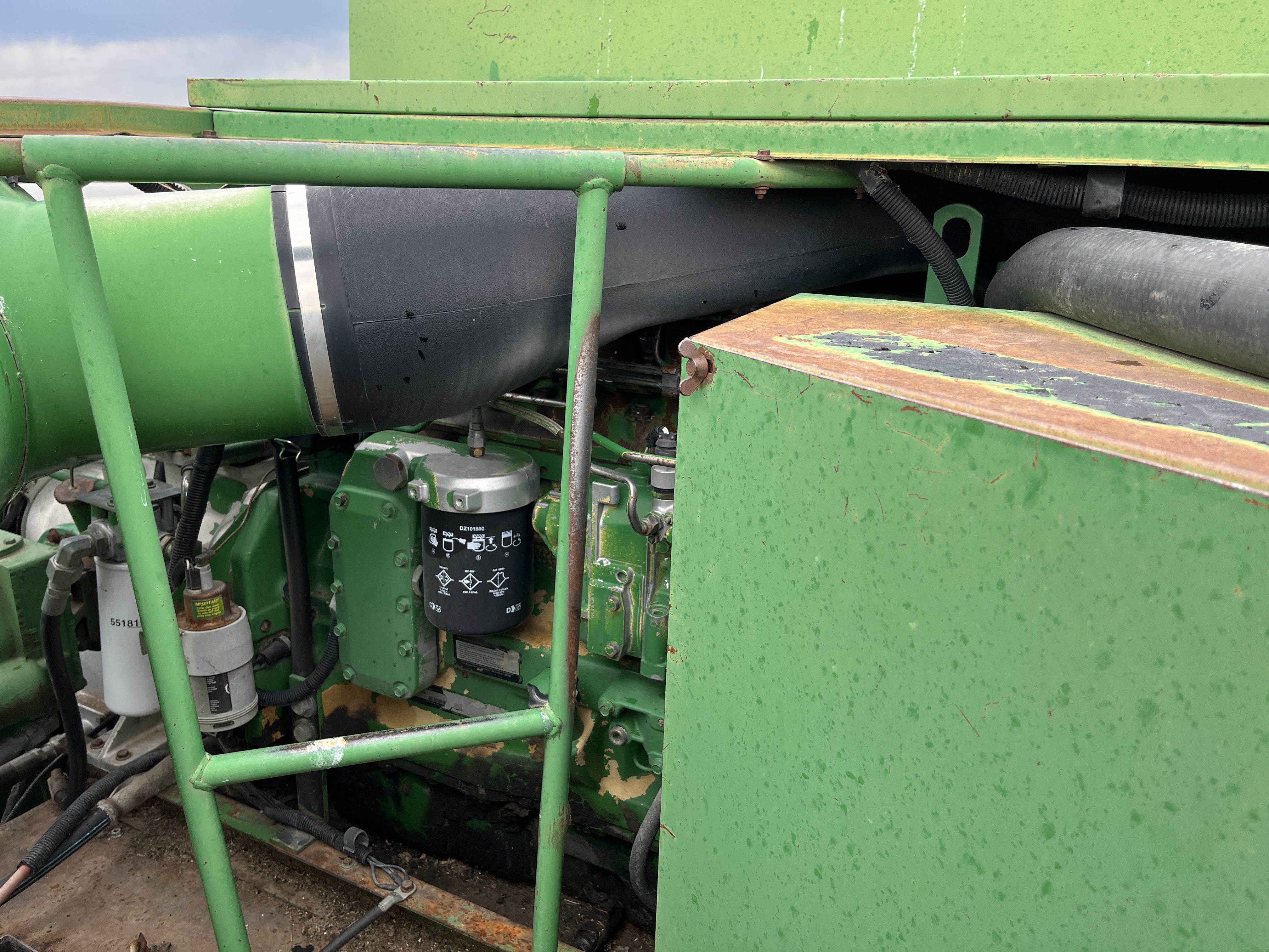 1996 John Deere 9600 Combine