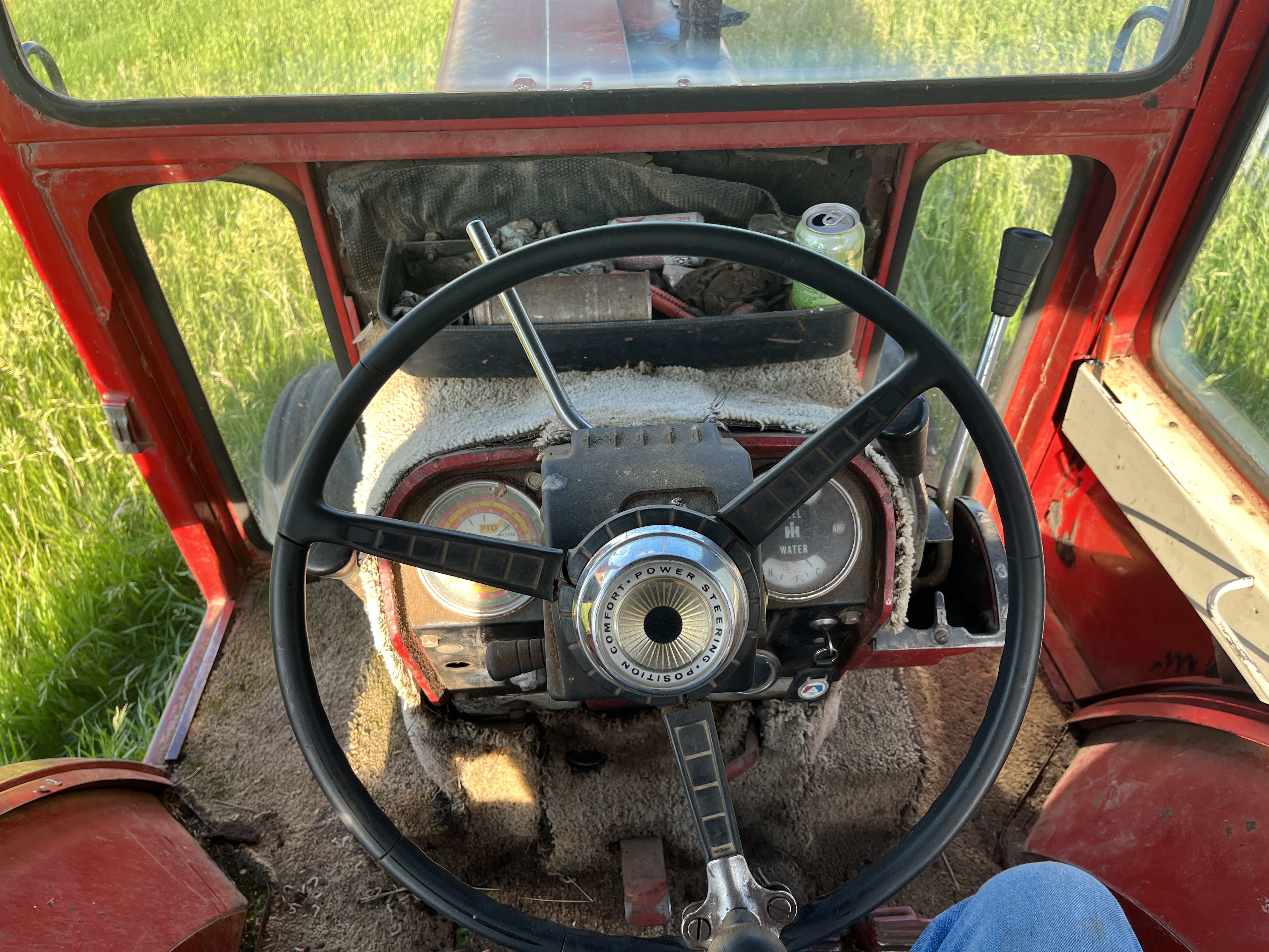 1968 International 856 Tractor