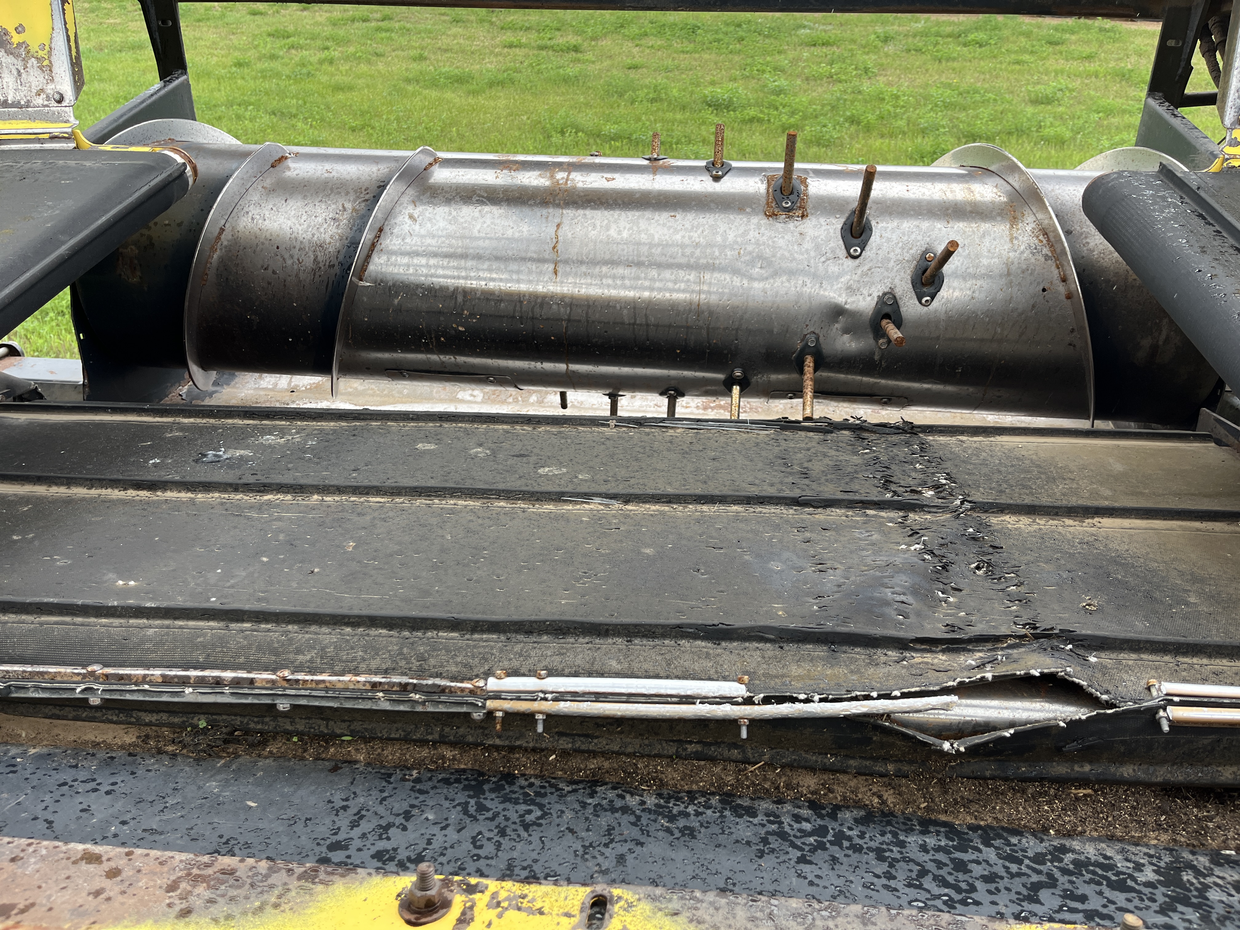 2003 Honey Bee SP39 Header Draper