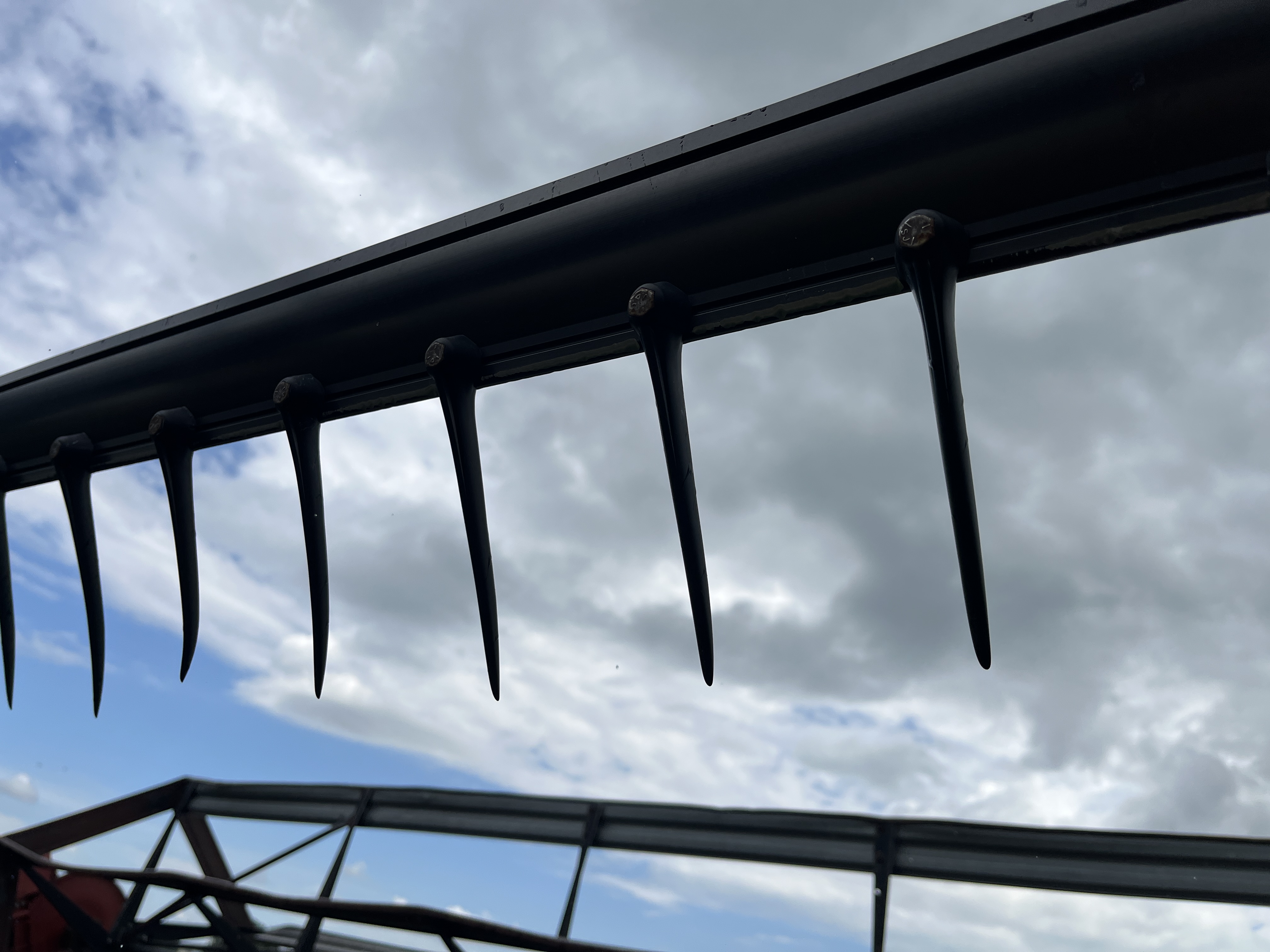 2003 Honey Bee SP39 Header Draper